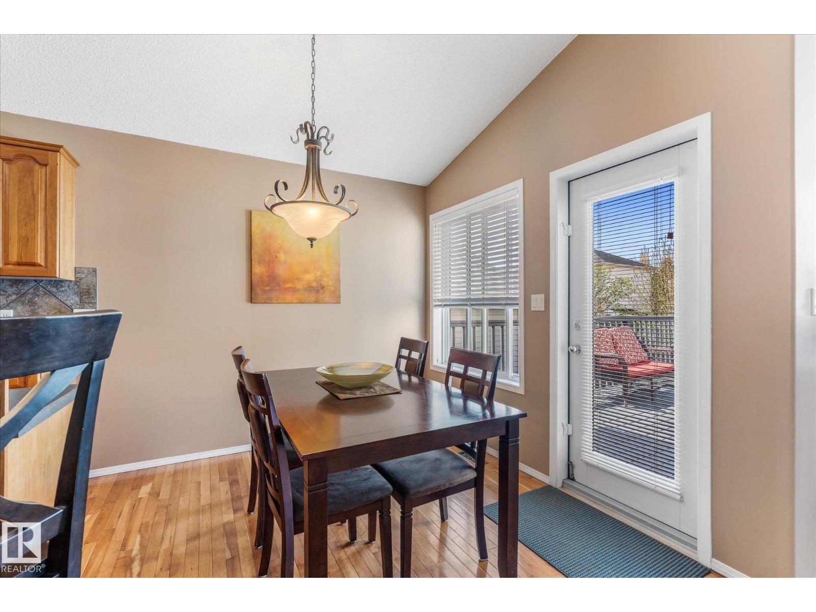 208 FORREST DR — photo 12