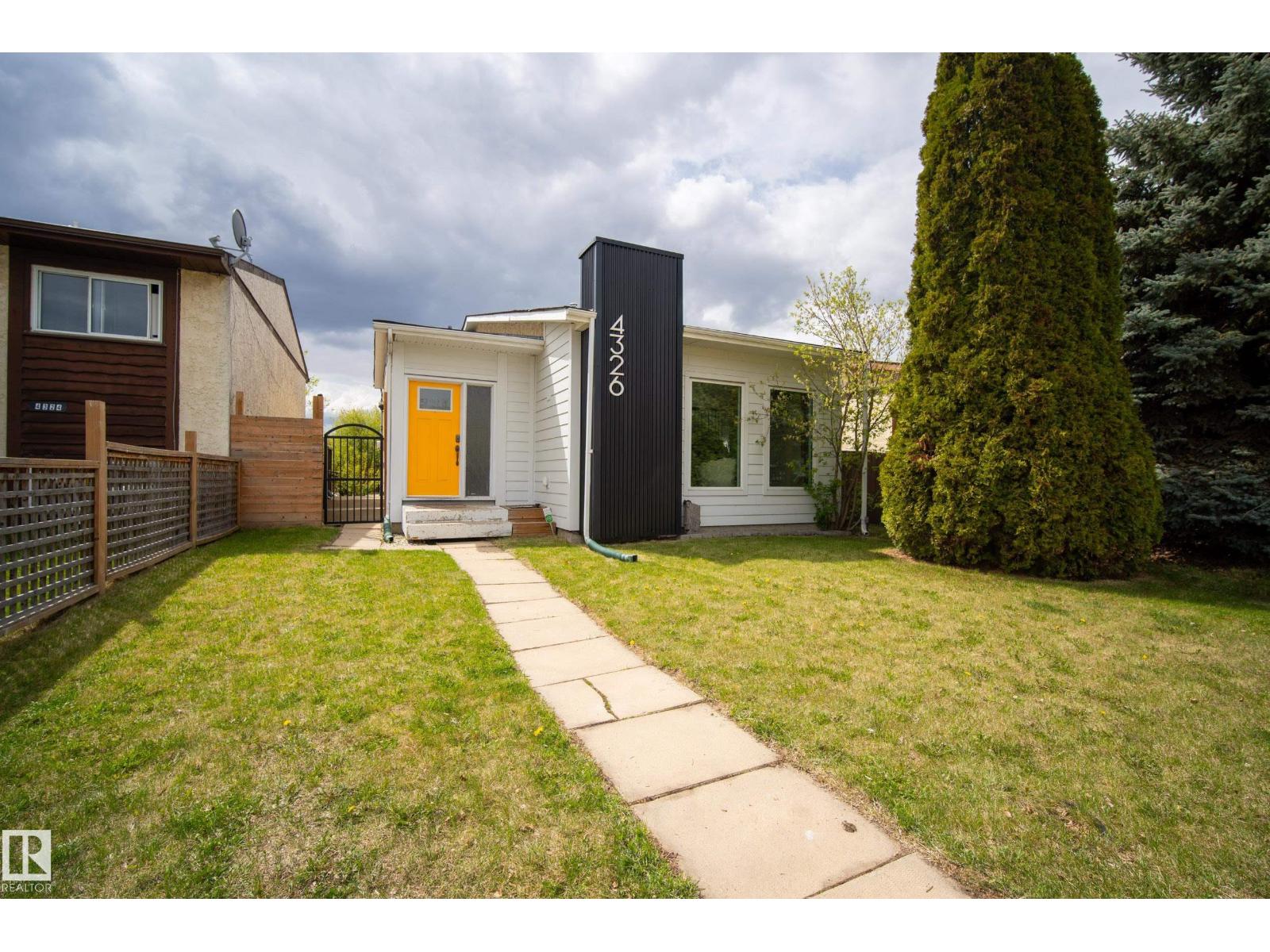 4326 37 ST NW - Image 2