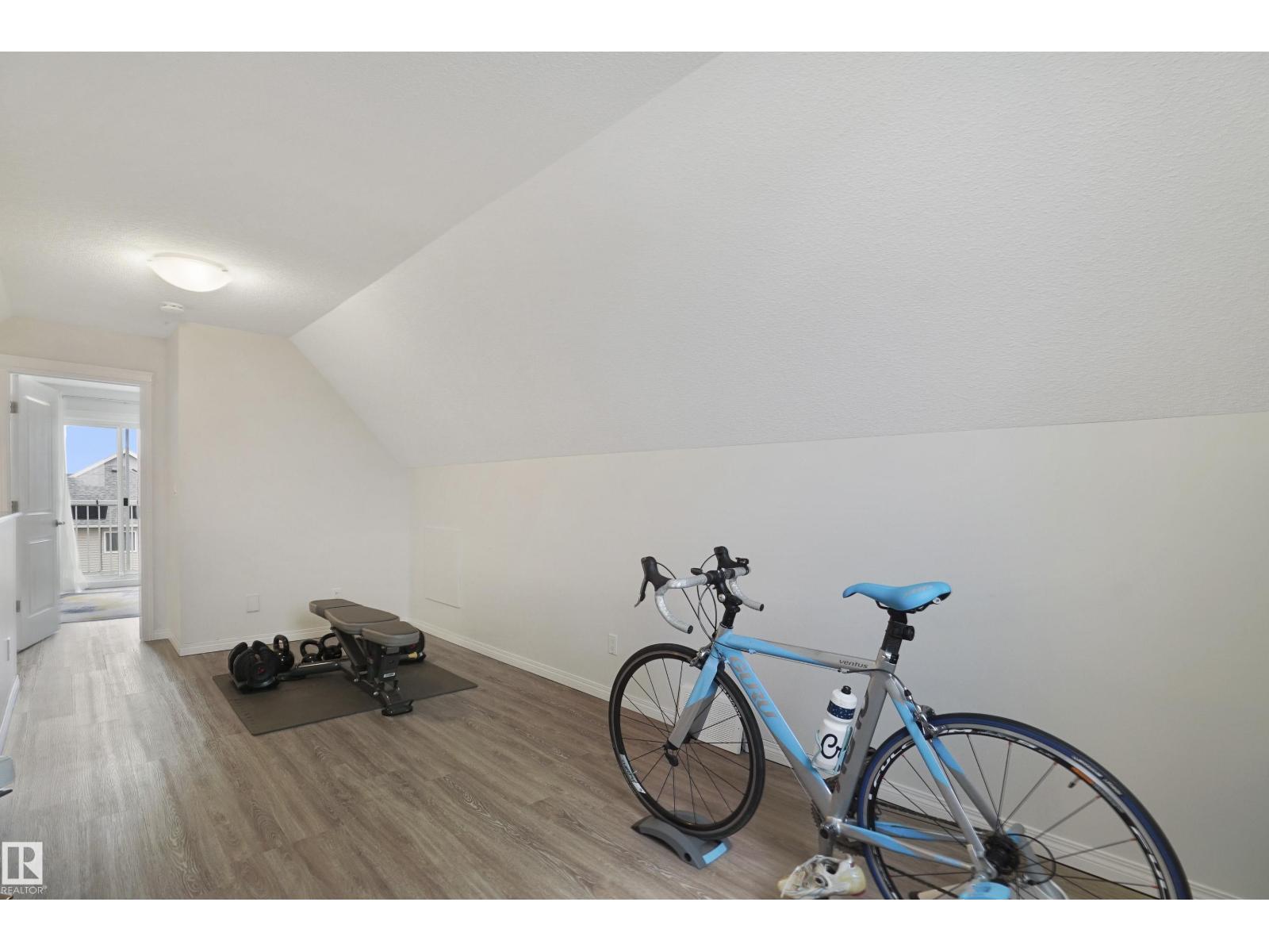 2028 74 ST SW - 32