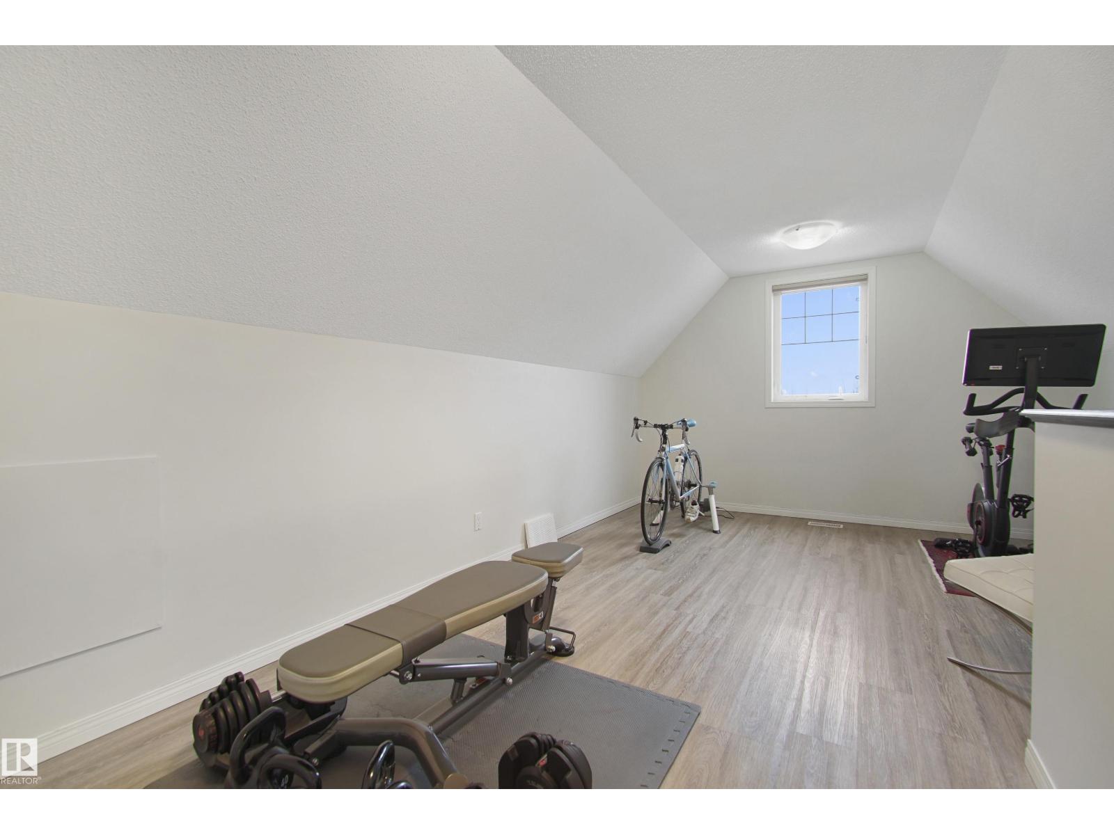 2028 74 ST SW - 30