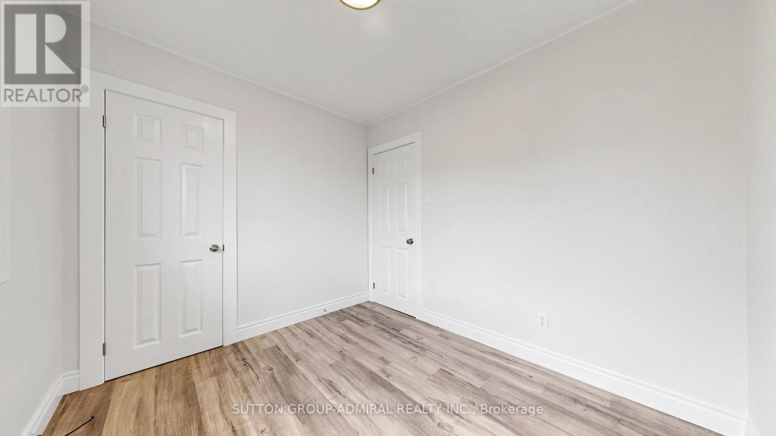 86 NEWBURY DRIVE - 17