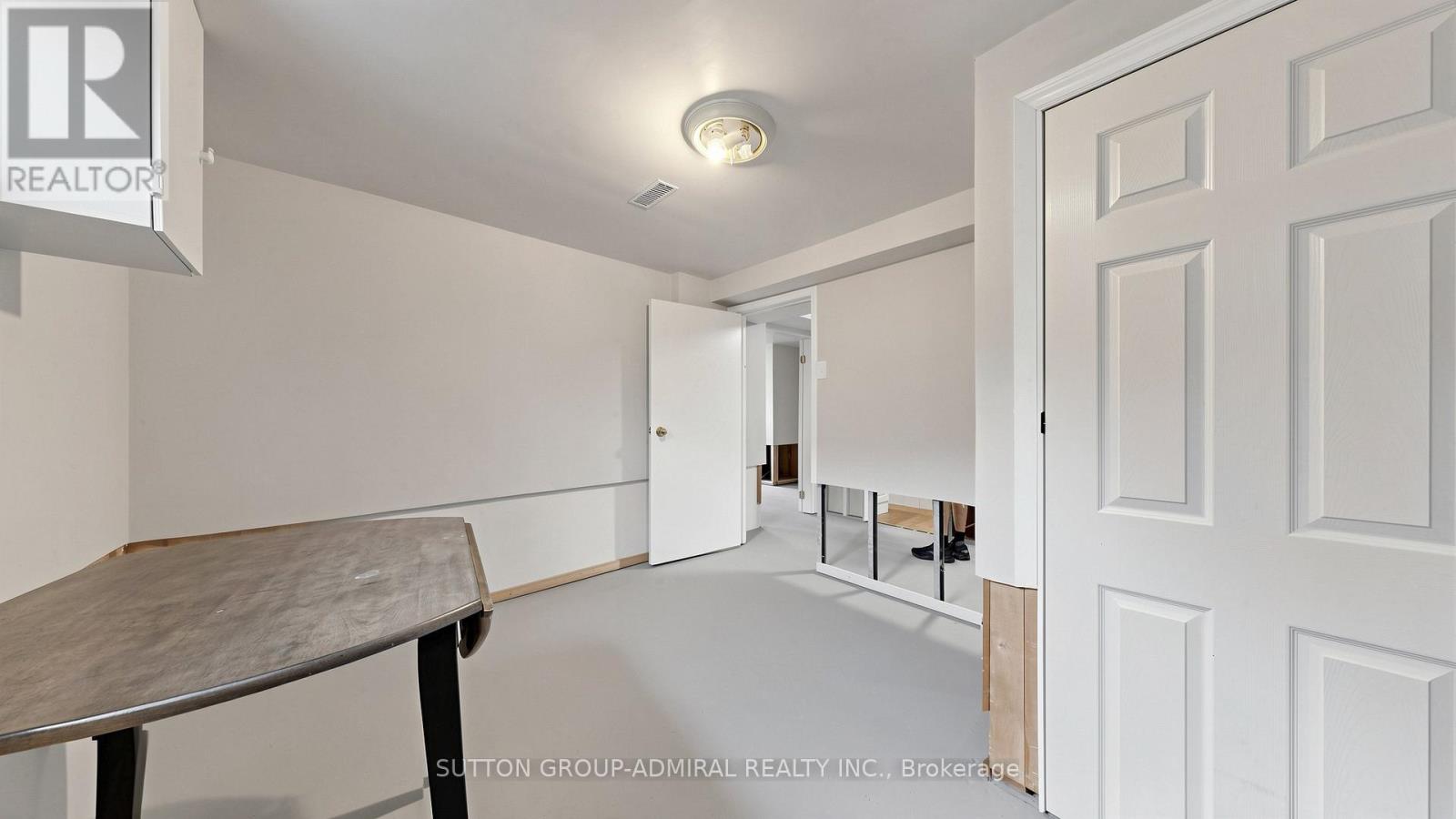 86 NEWBURY DRIVE - 27