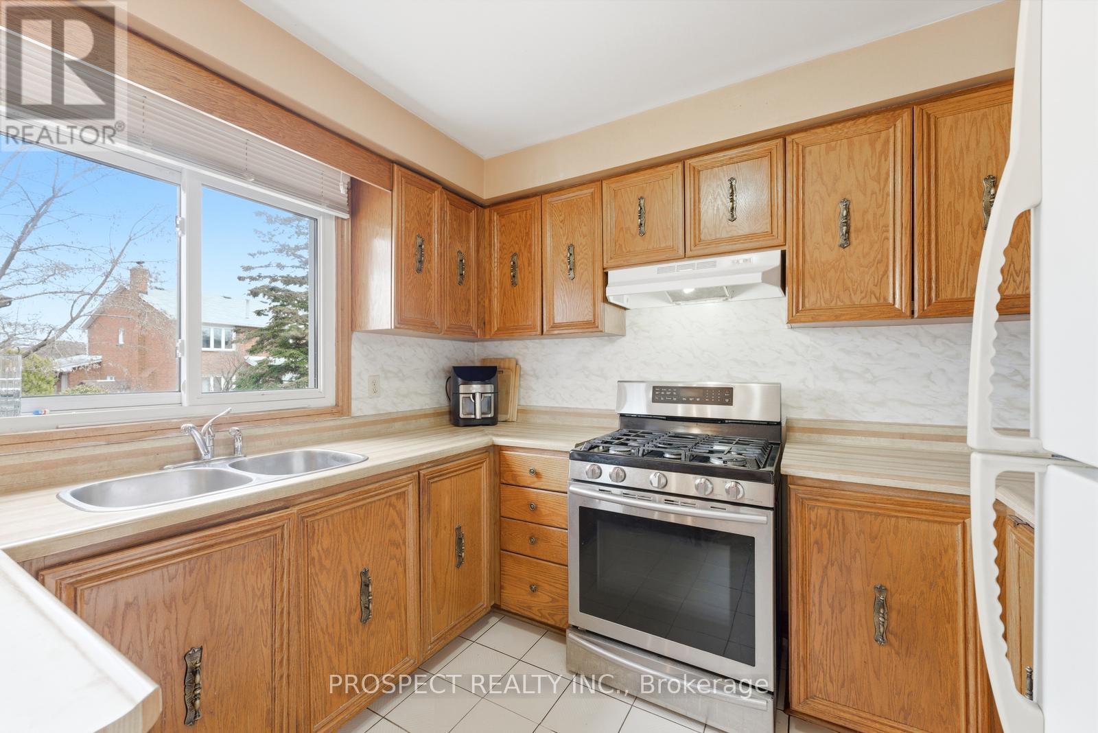 8435 MARTIN GROVE ROAD - 19