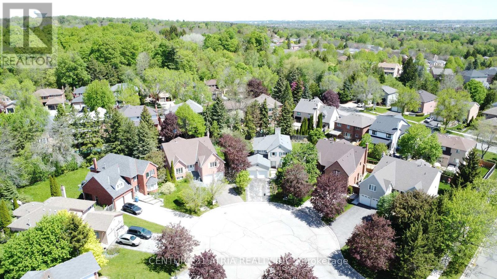 10 LAURWOOD COURT - Image 2