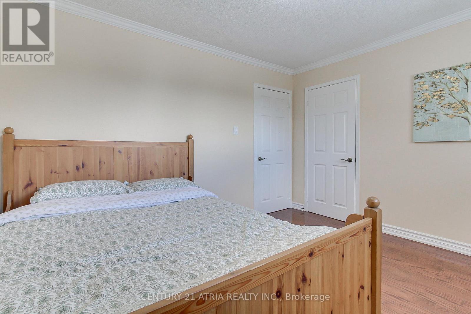 10 LAURWOOD COURT - 24