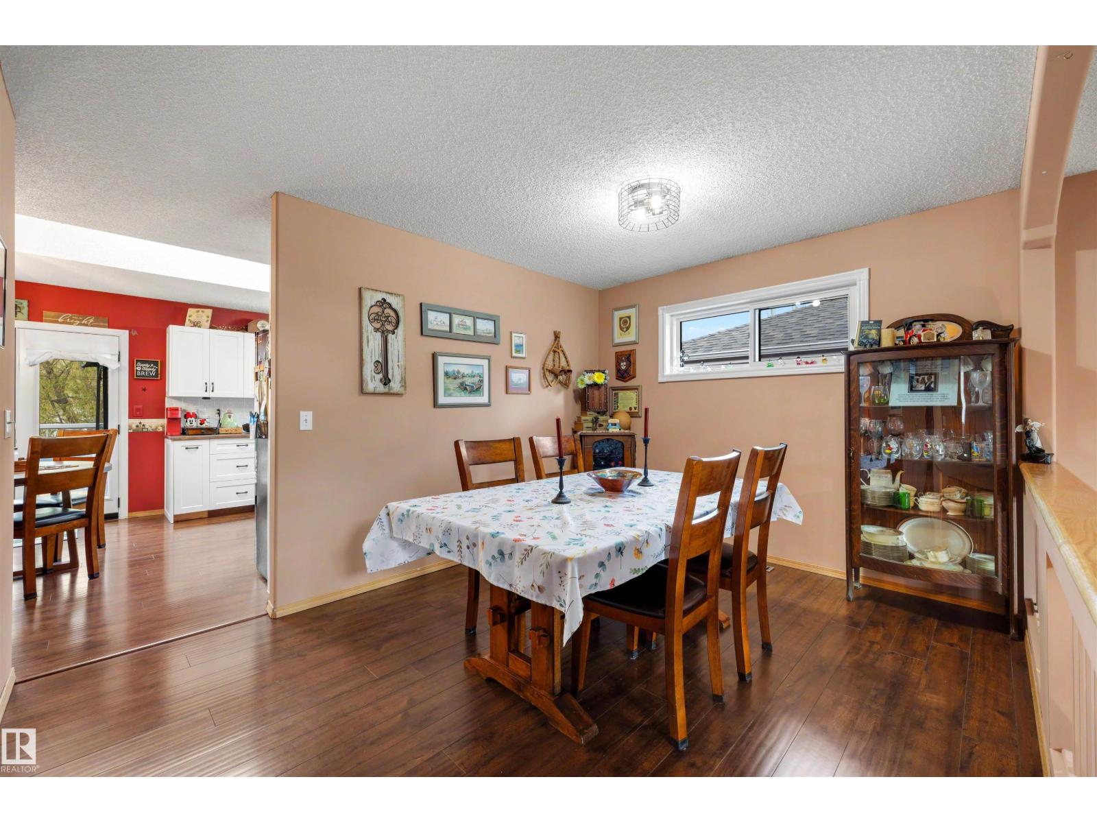 486 RAINBOW CR — photo 26