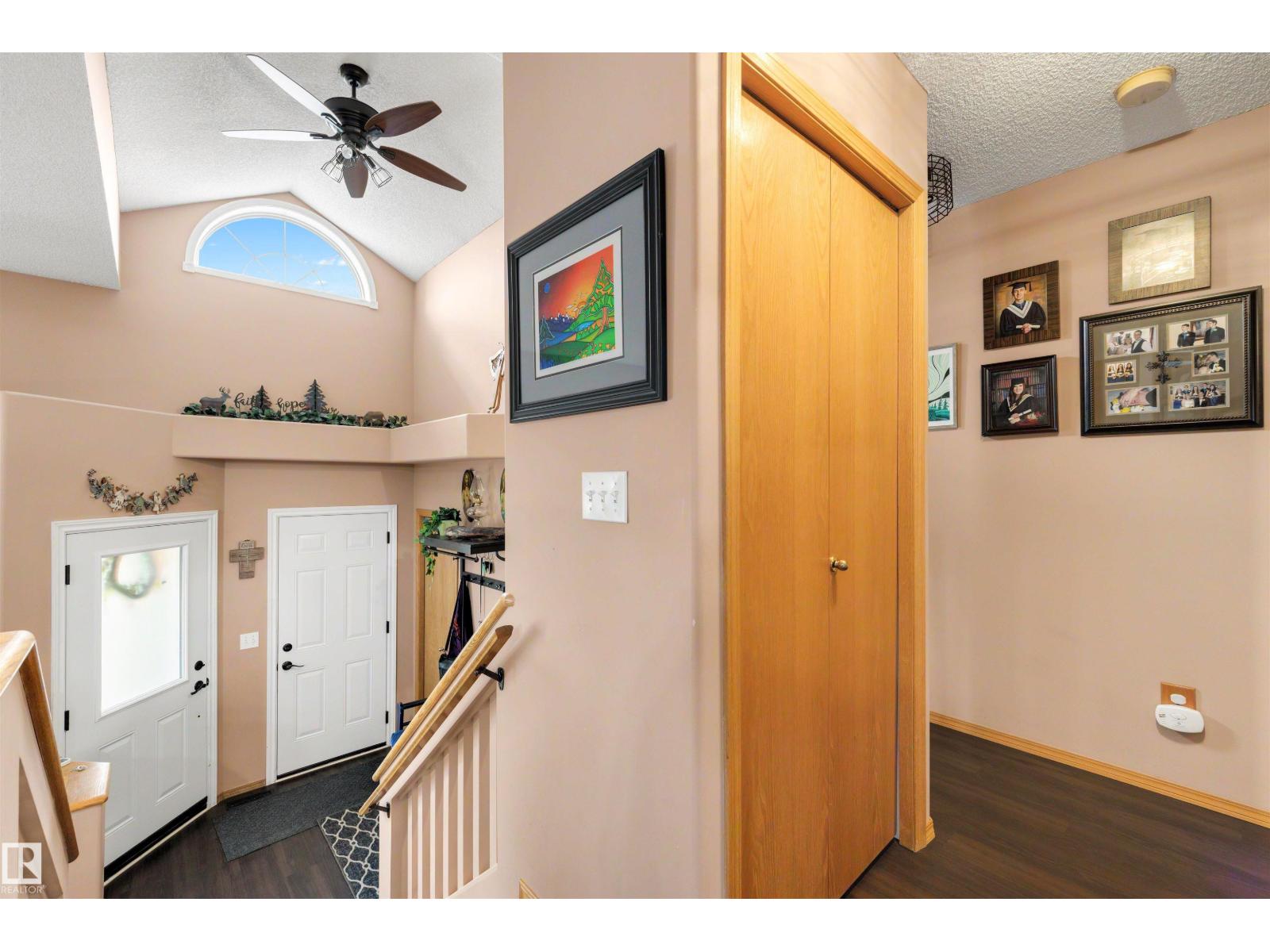 486 RAINBOW CR — photo 10