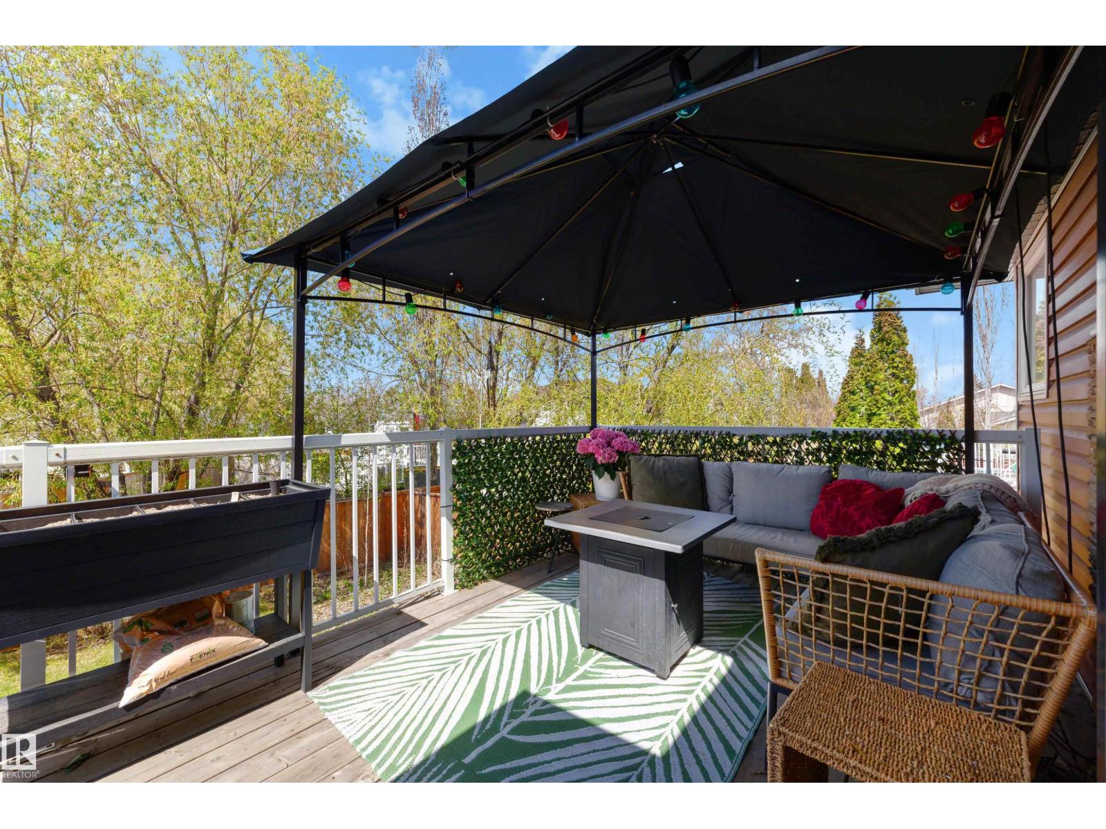 486 RAINBOW CR — photo 39