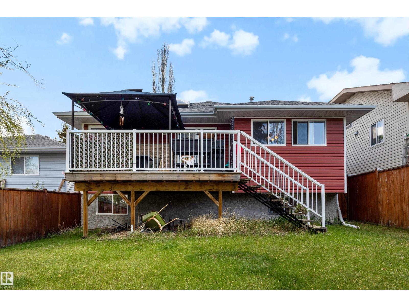 486 RAINBOW CR — photo 43
