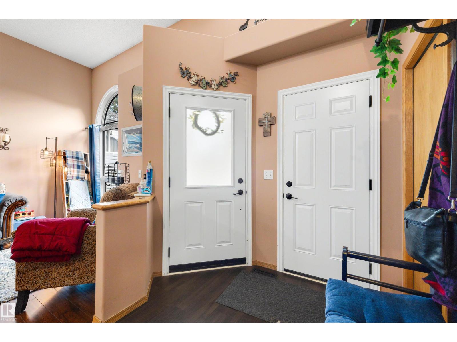 486 RAINBOW CR — photo 11