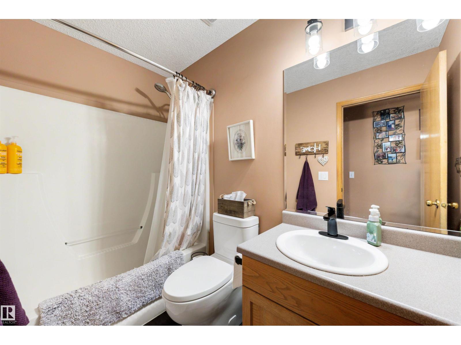 486 RAINBOW CR — photo 21