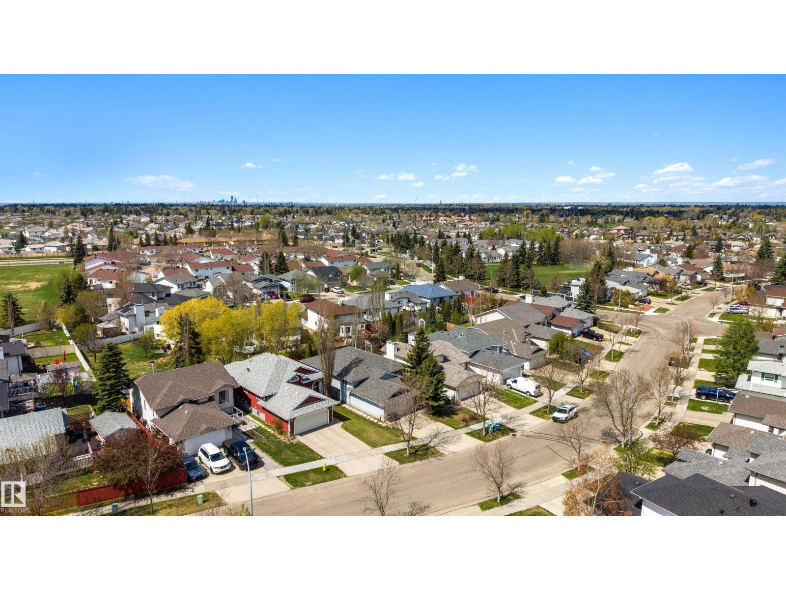486 RAINBOW CR — photo 13