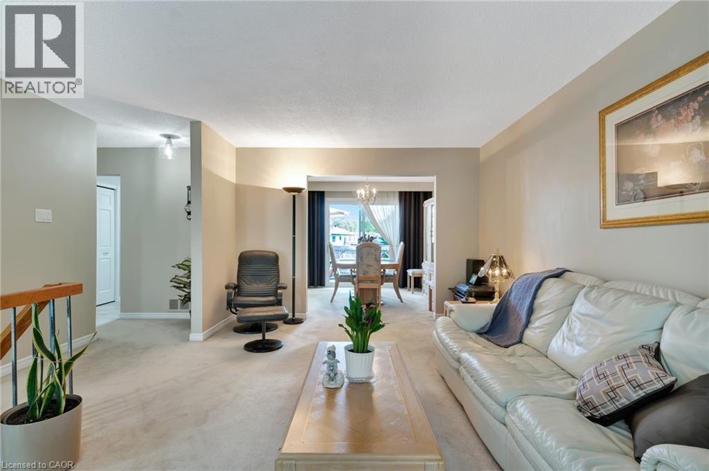 224 ERINDALE Crescent - 12