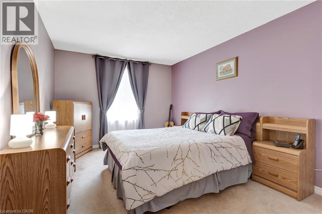 224 ERINDALE Crescent - 18