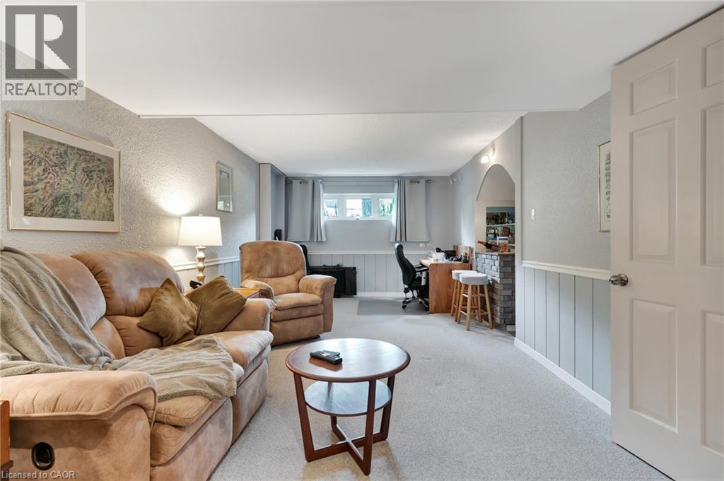 224 ERINDALE Crescent - 29