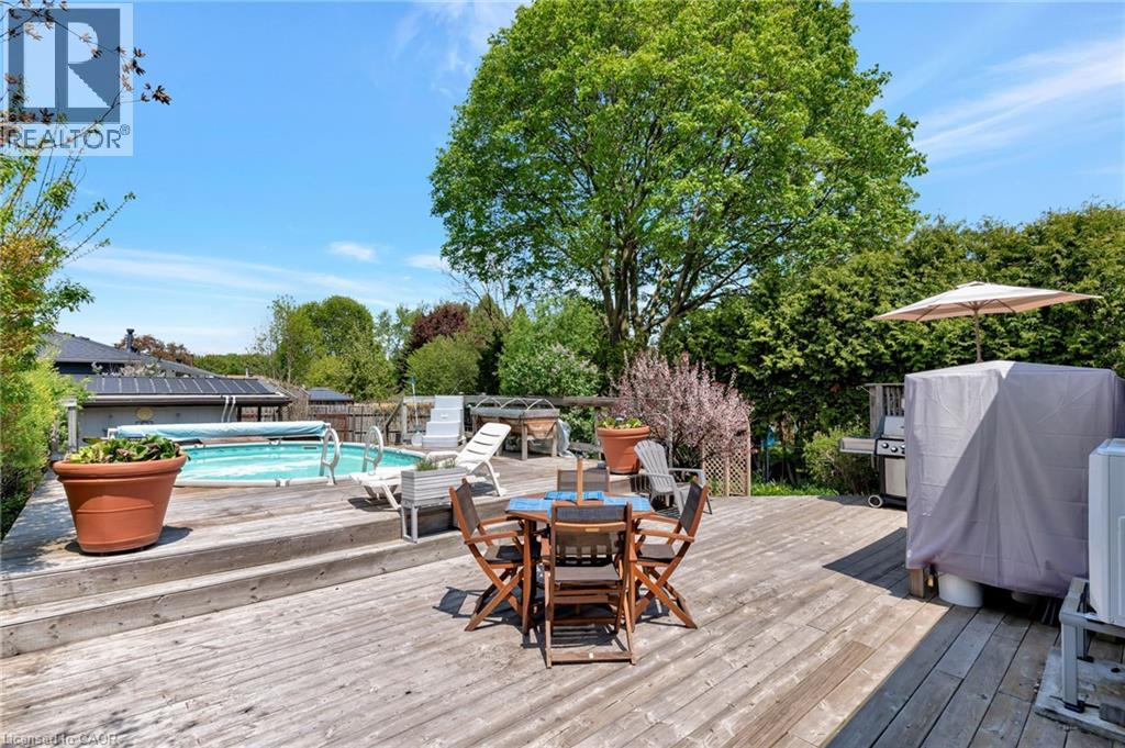 224 ERINDALE Crescent - 6