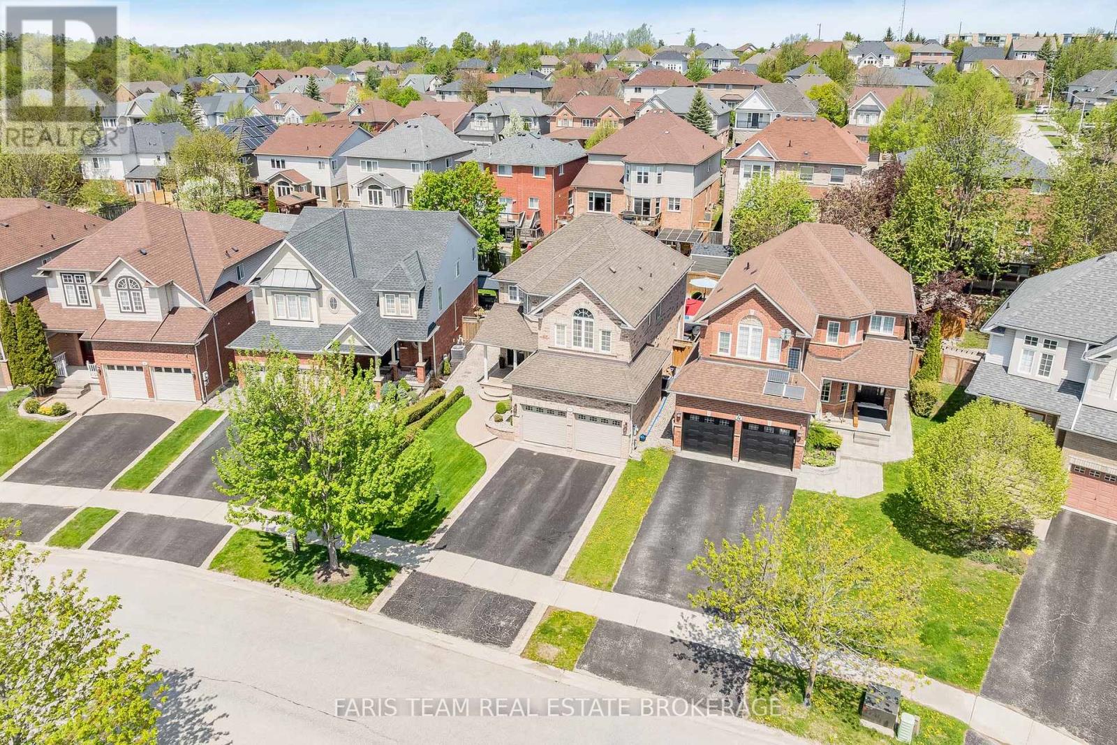 12 KENSINGTON TRAIL - Image 2
