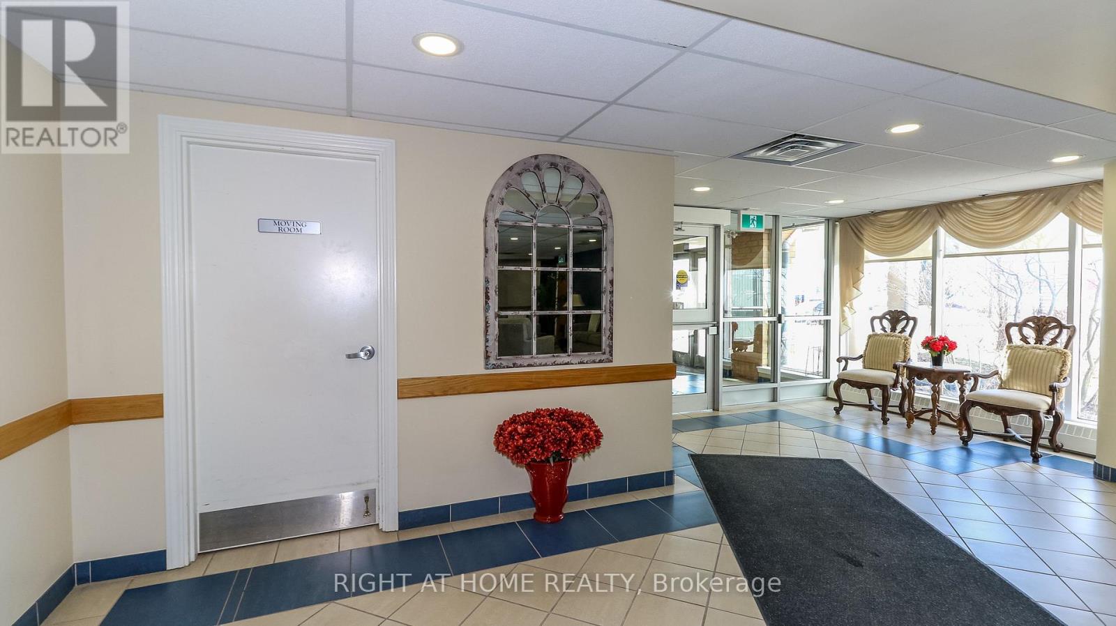 #310 90 DEAN AVENUE - 21