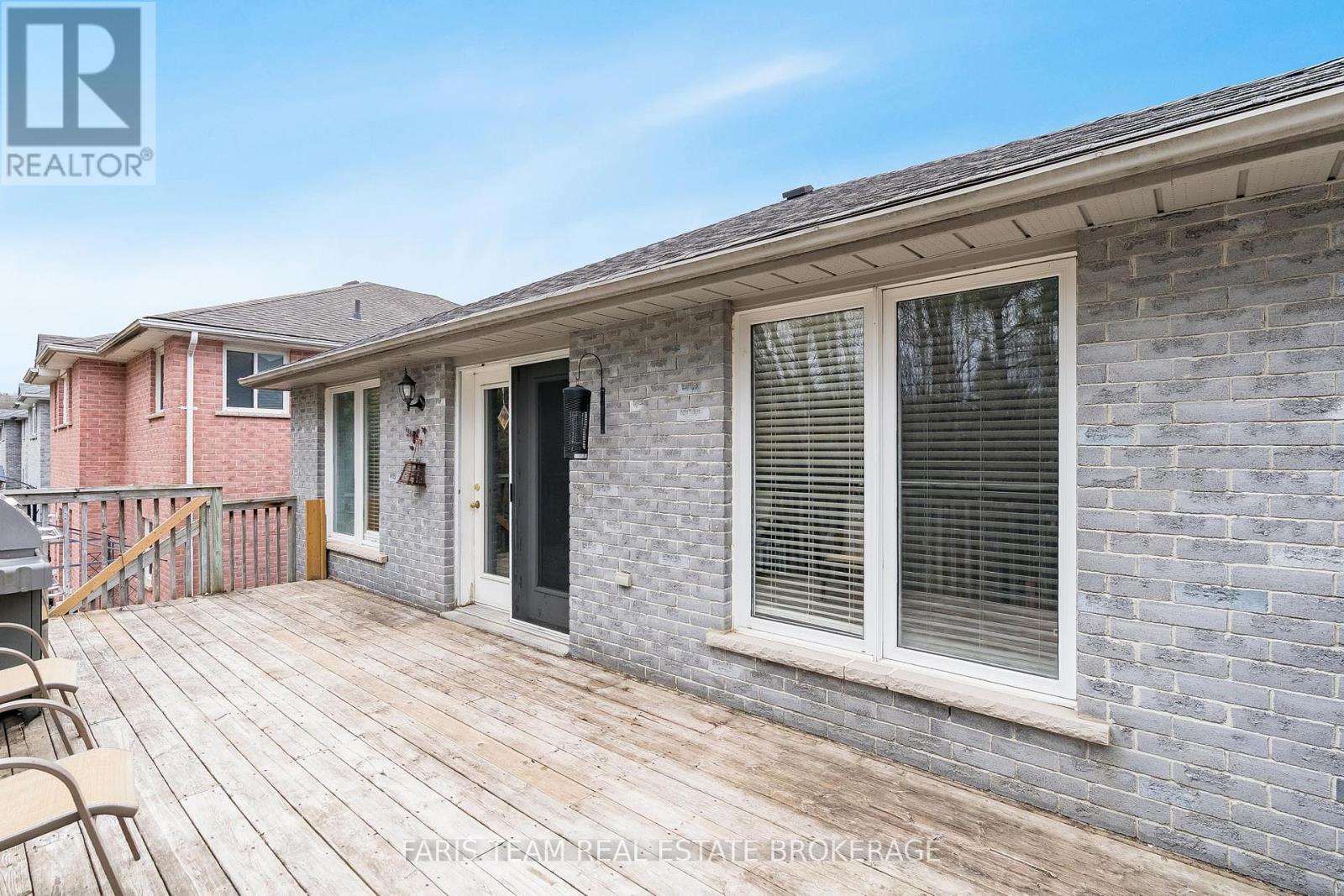 45 HAWKINS DRIVE - 37