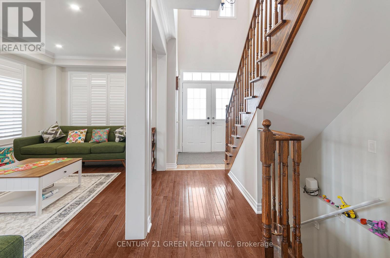 83 DIANA WAY - 22