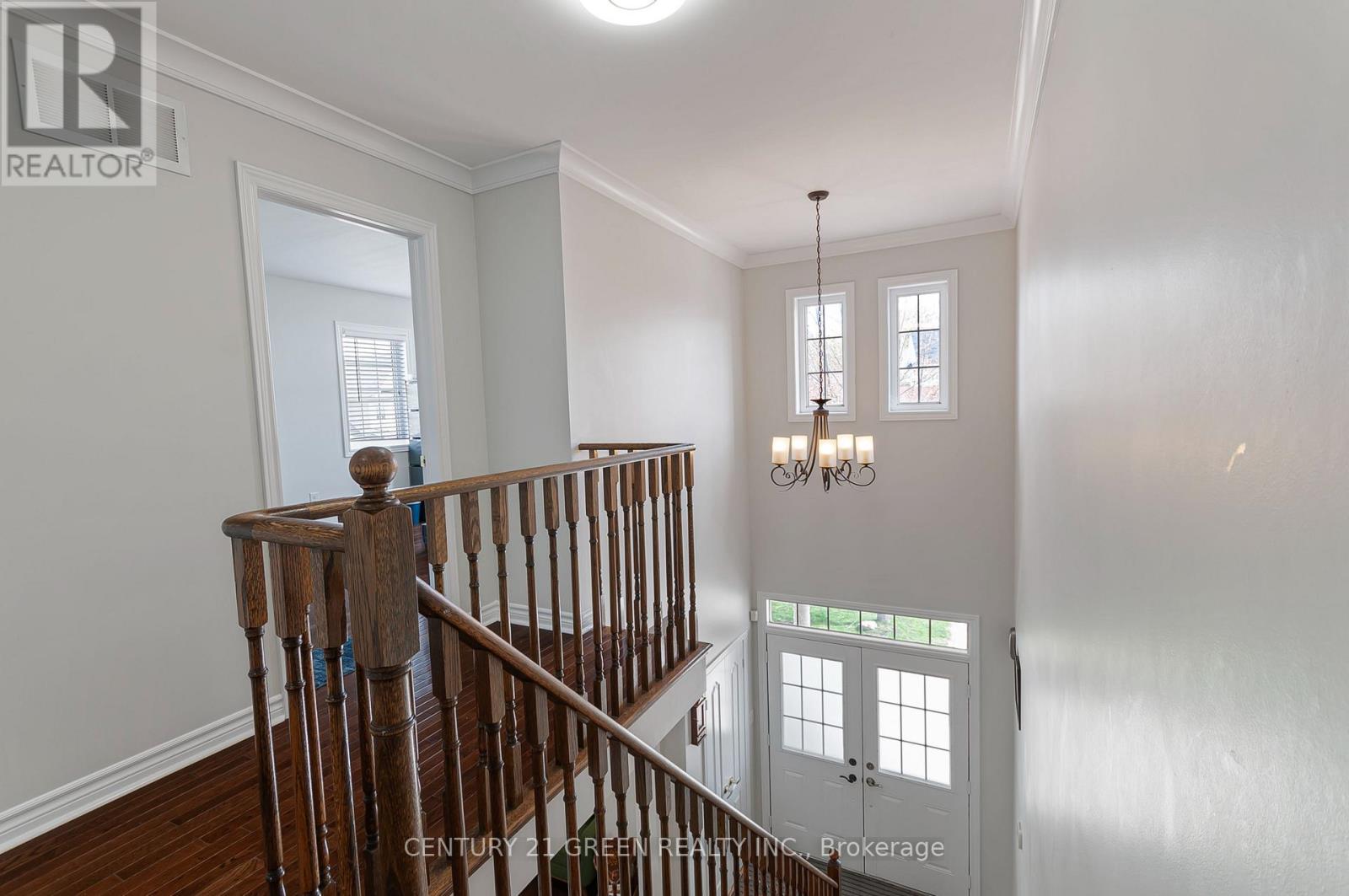83 DIANA WAY - 35