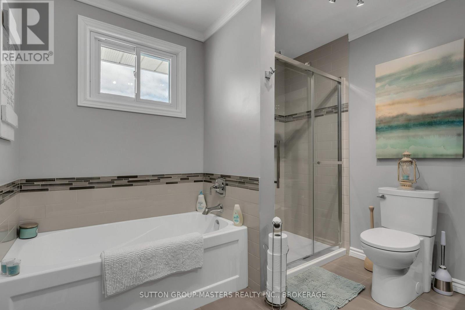 1104 SIDNEY STREET N - 26