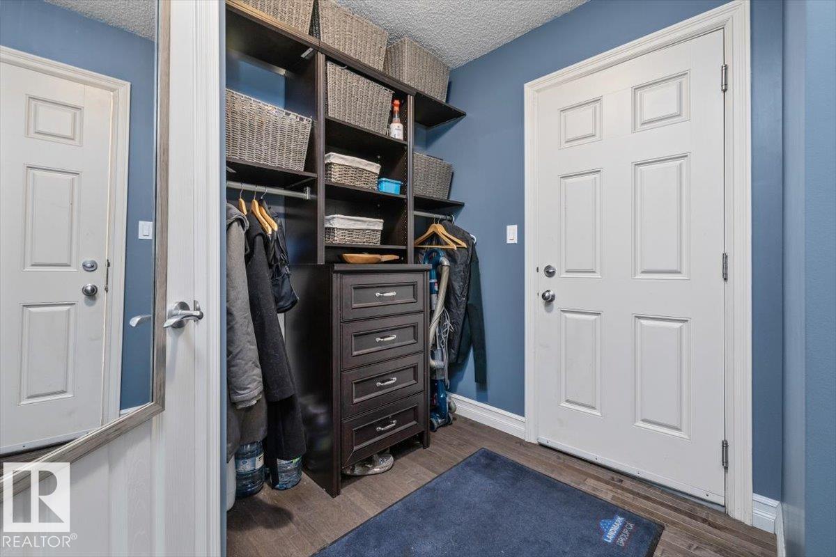 10 DICKENS ST — photo 18