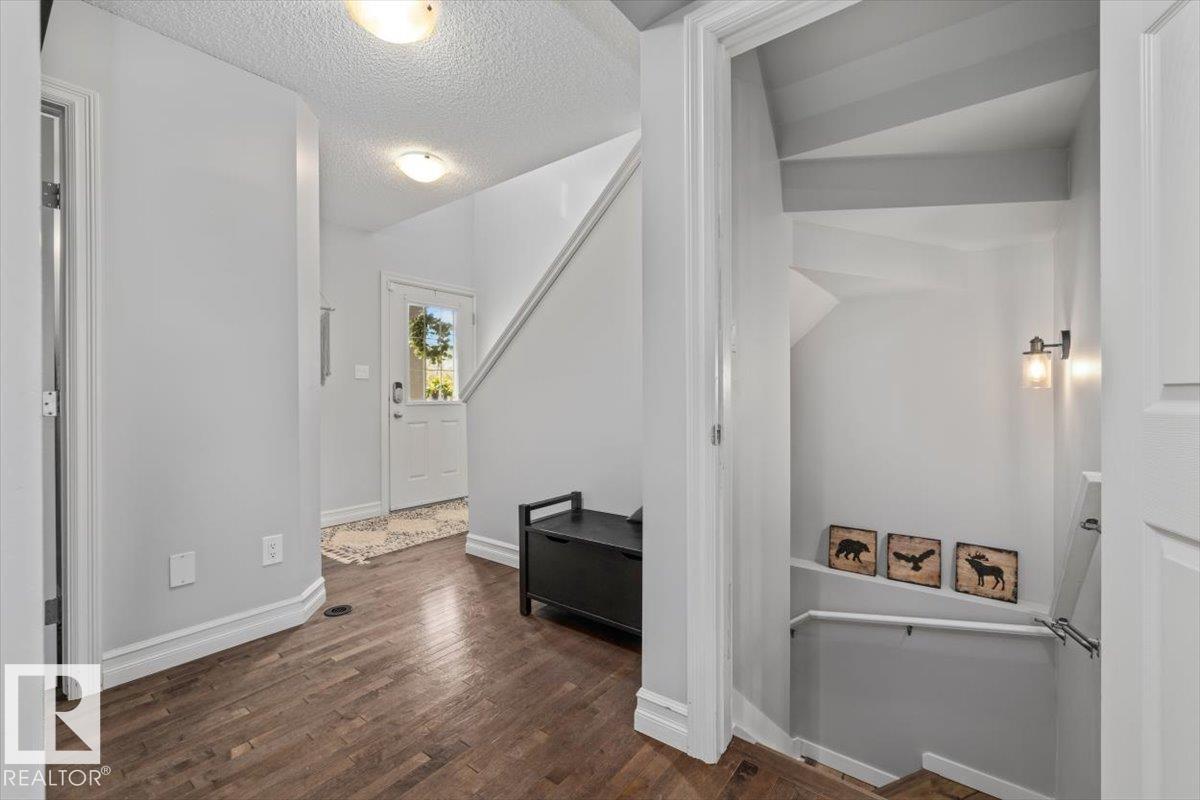 10 DICKENS ST — photo 20