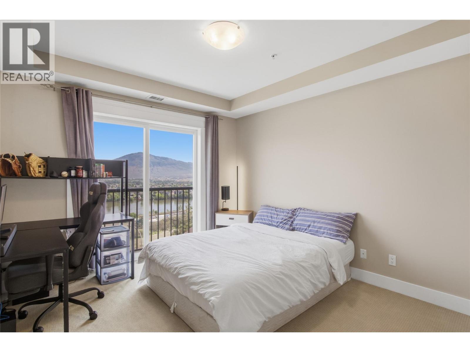 #202 975 VICTORIA W Street - 14
