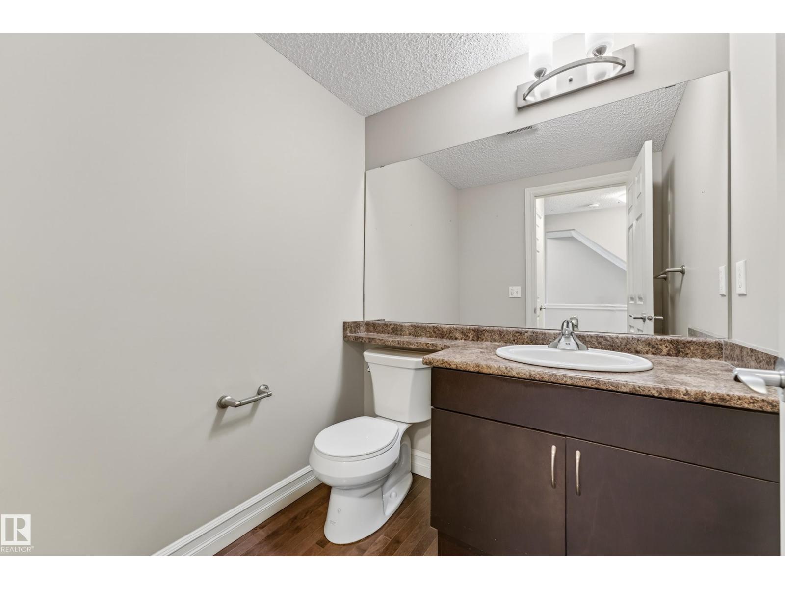 #6 14621 121 ST NW - 11