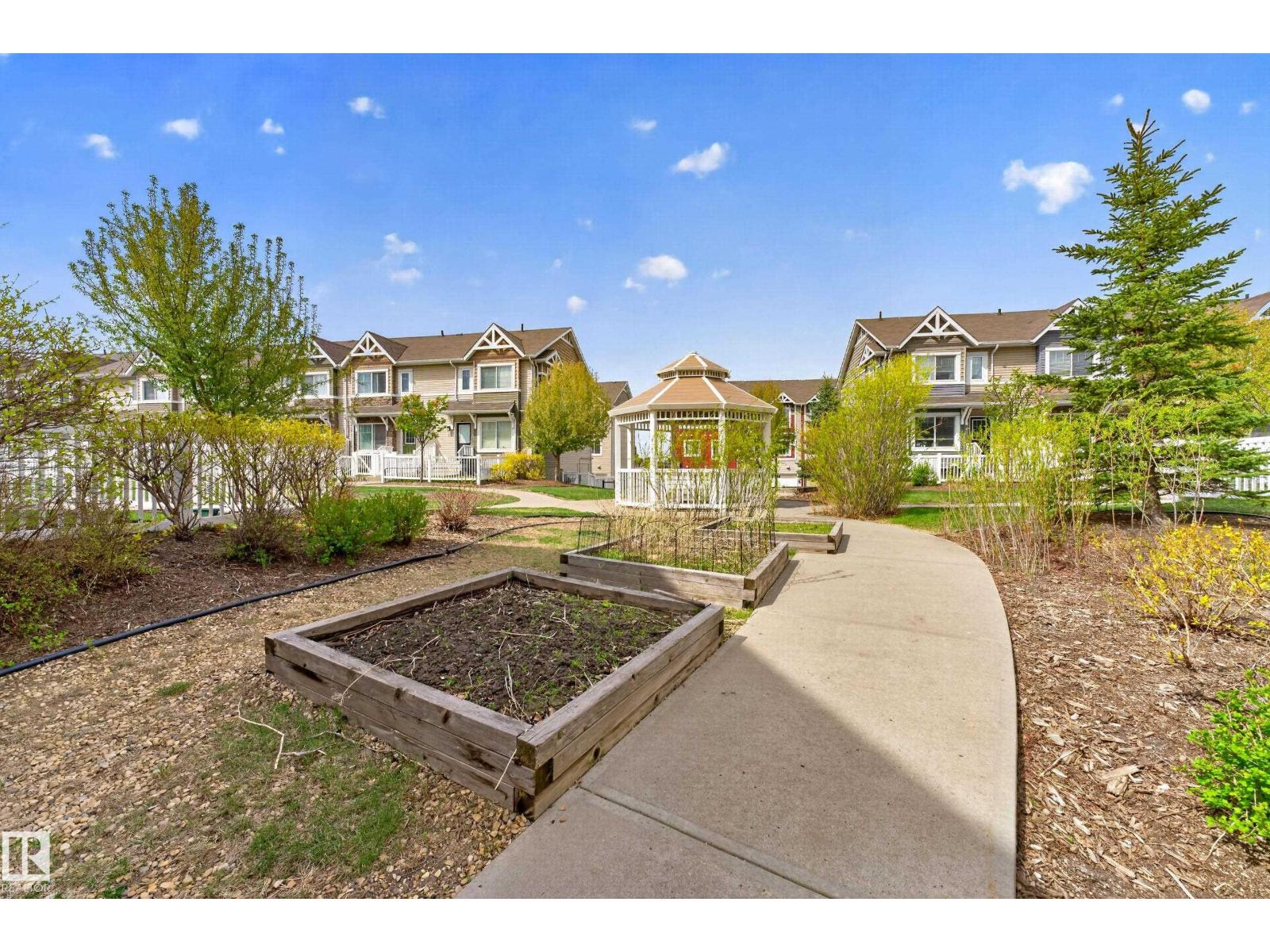 #6 14621 121 ST NW - 25