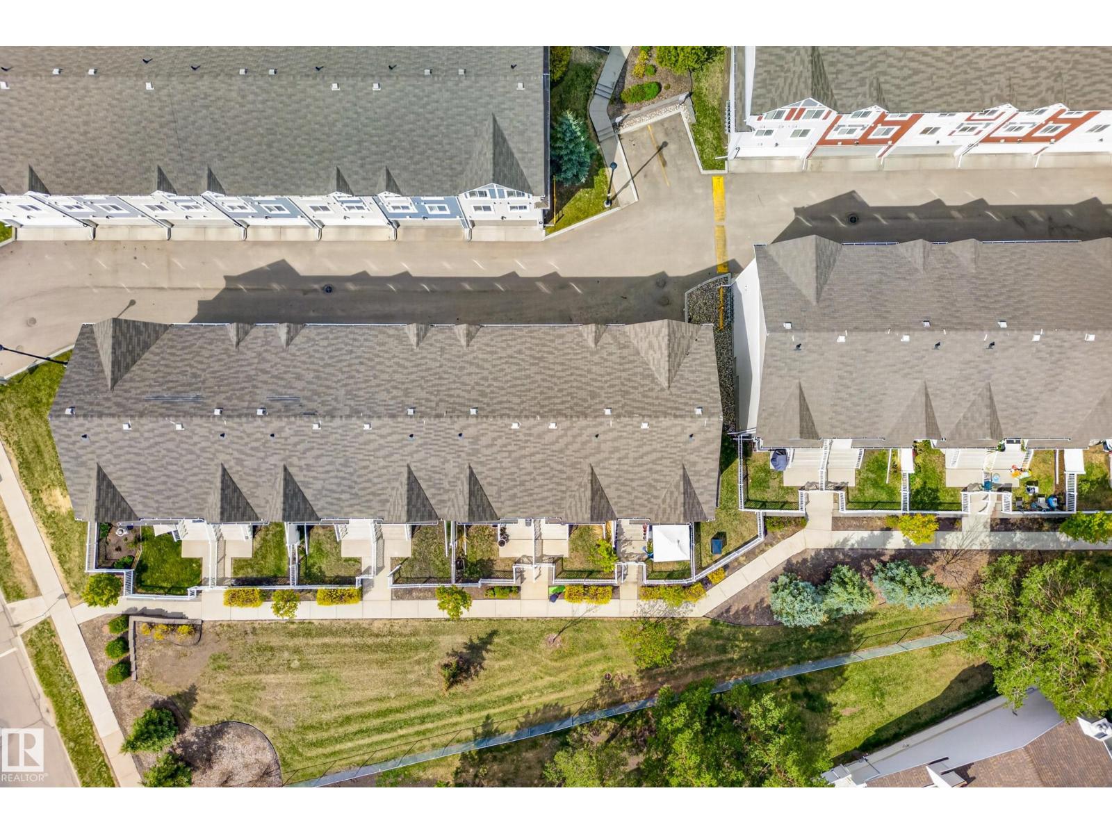 #6 14621 121 ST NW - 27