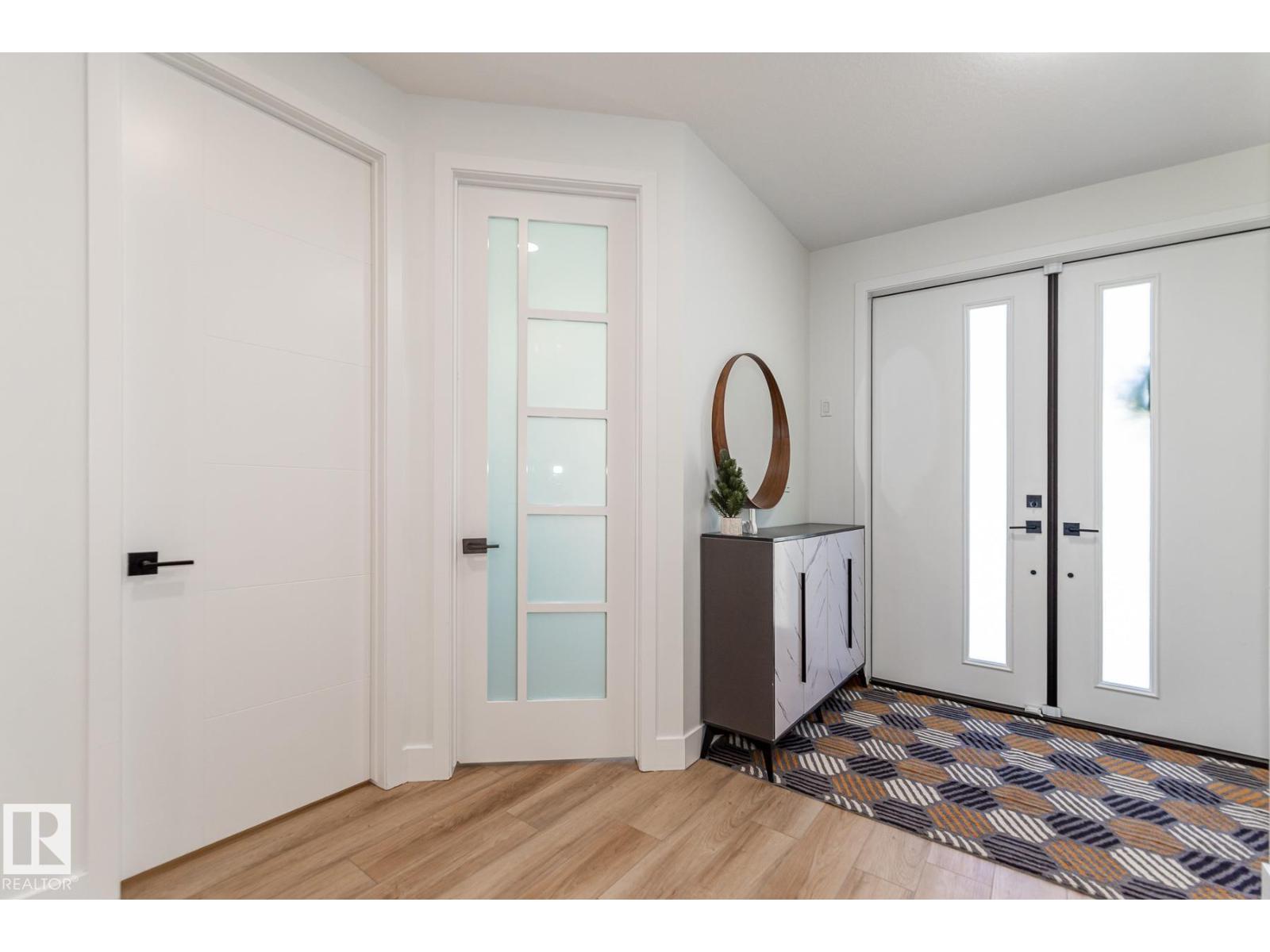 11445 79 AV NW - 2