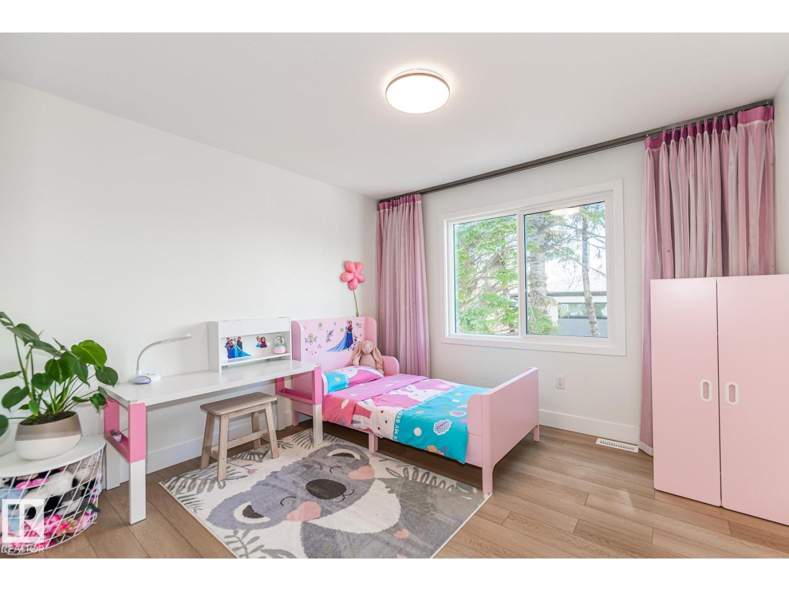 11445 79 AV NW - 22