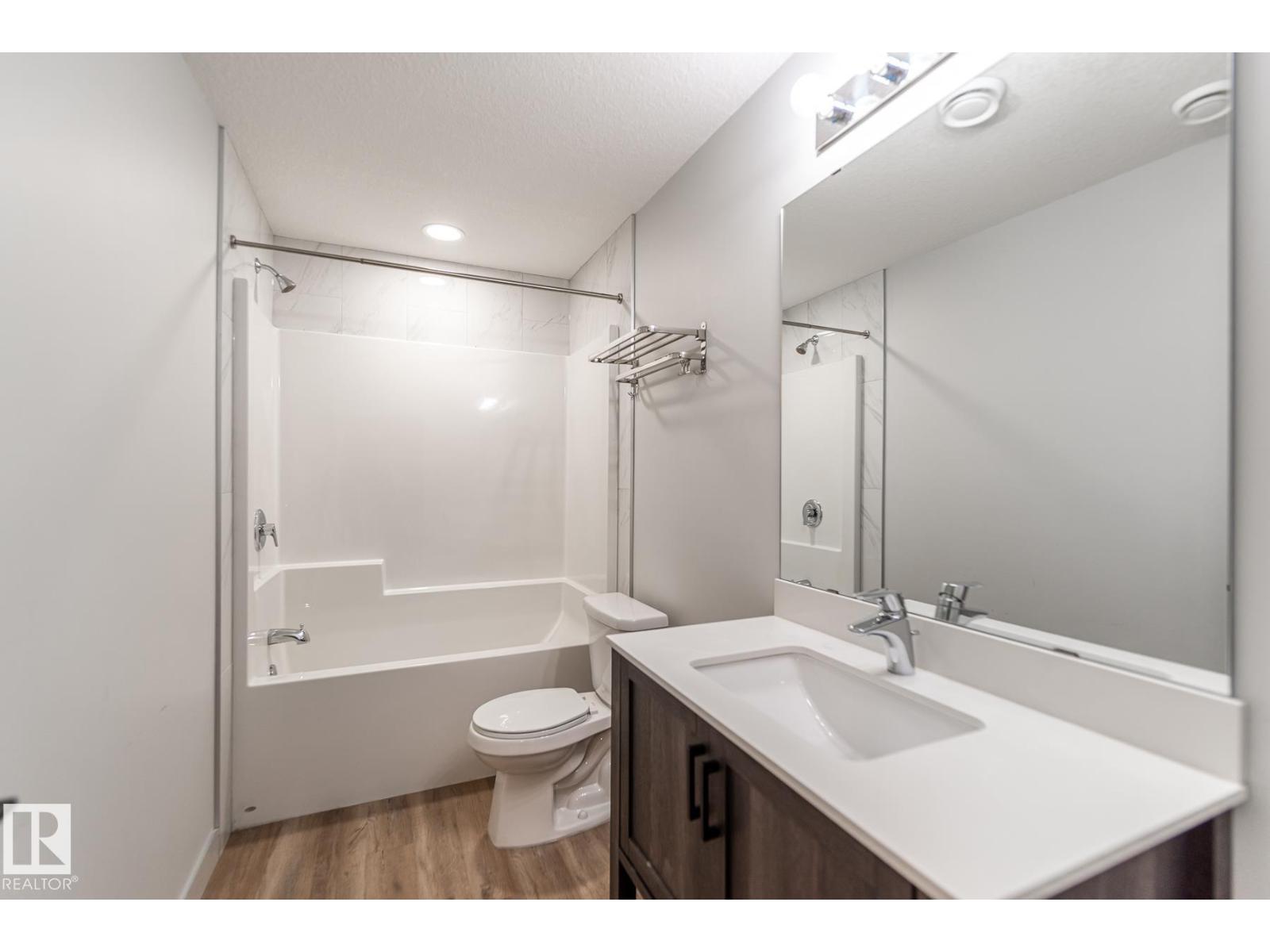 11445 79 AV NW - 38