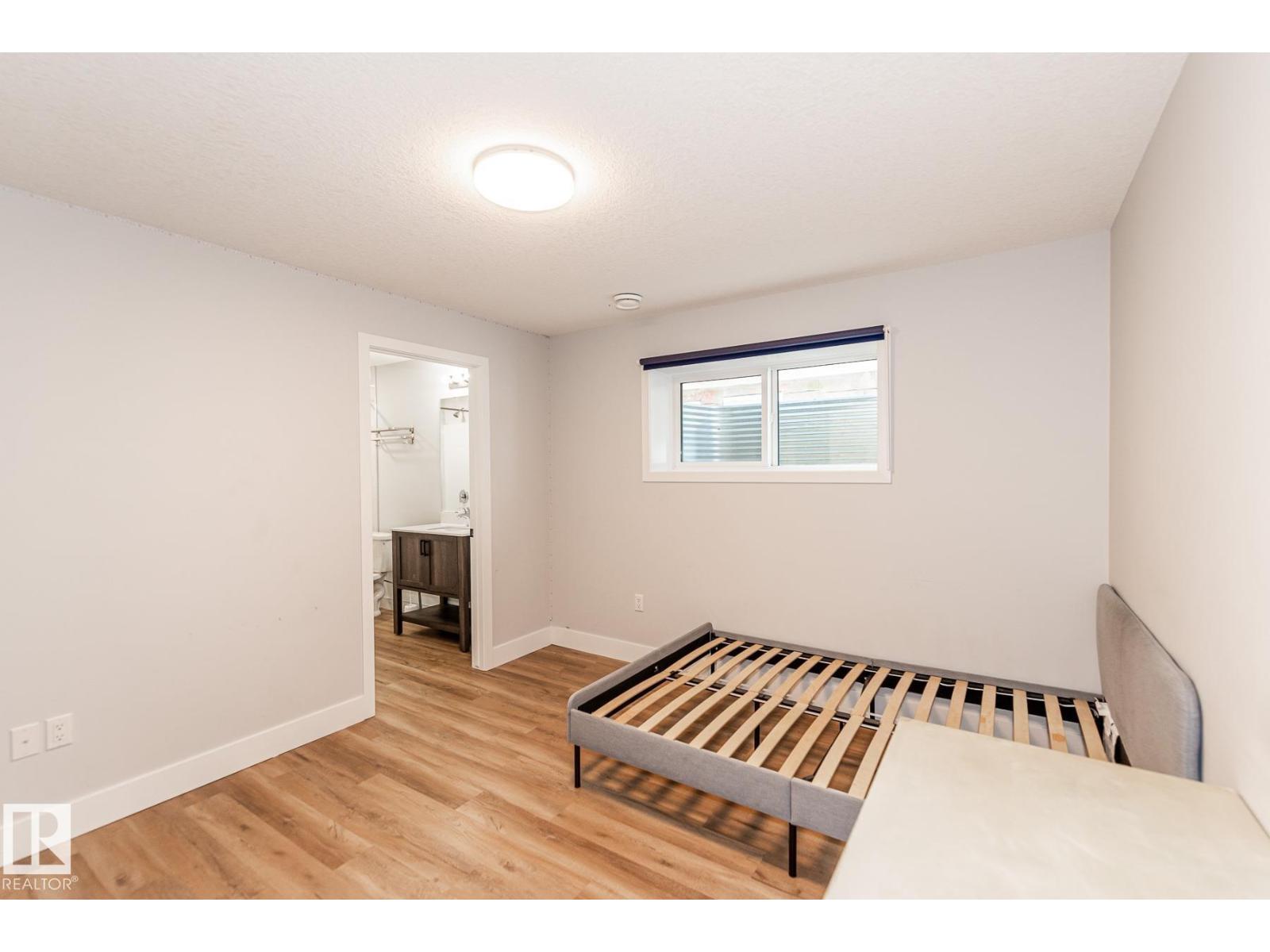 11445 79 AV NW — photo 37