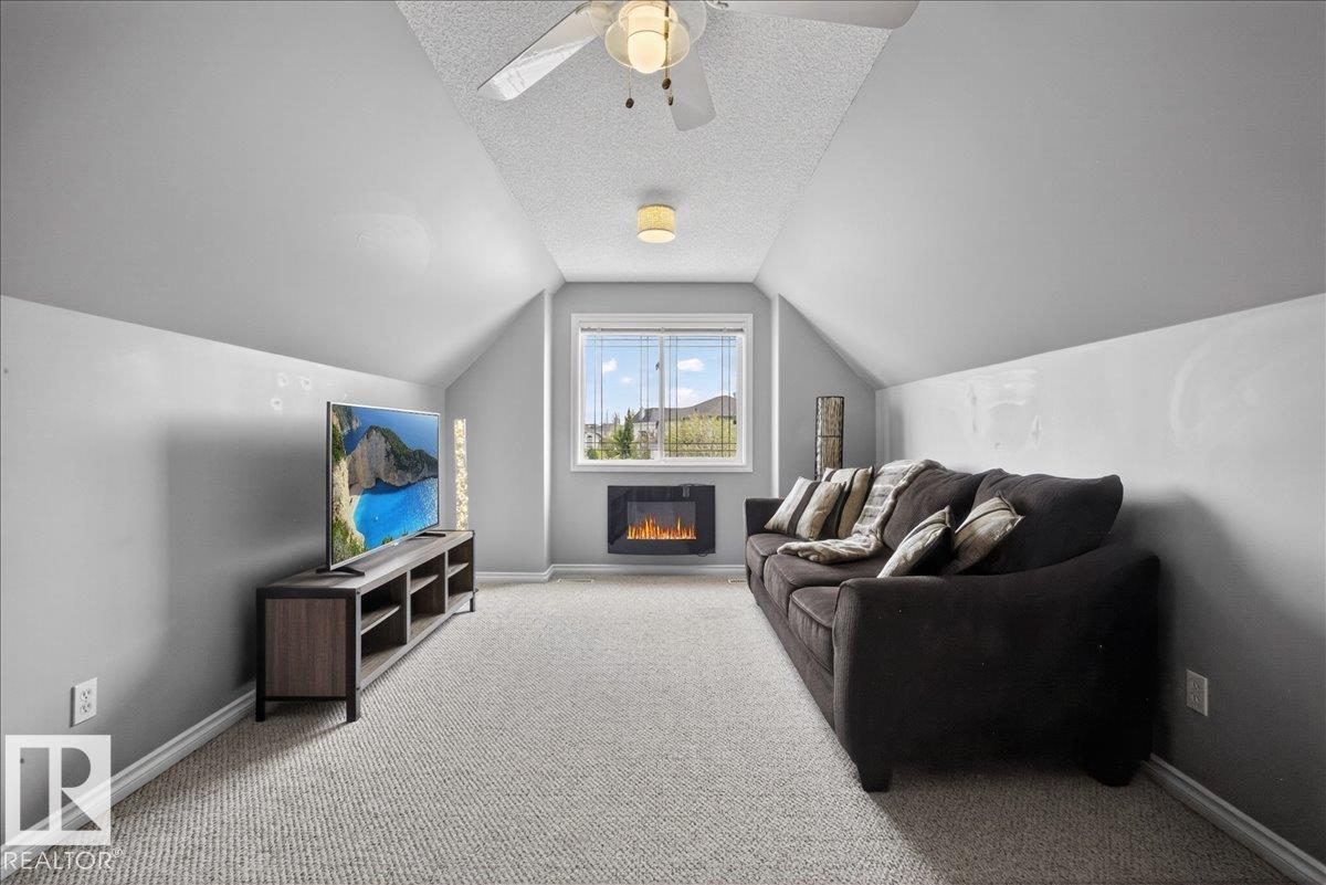 1358 118A ST NW - 48