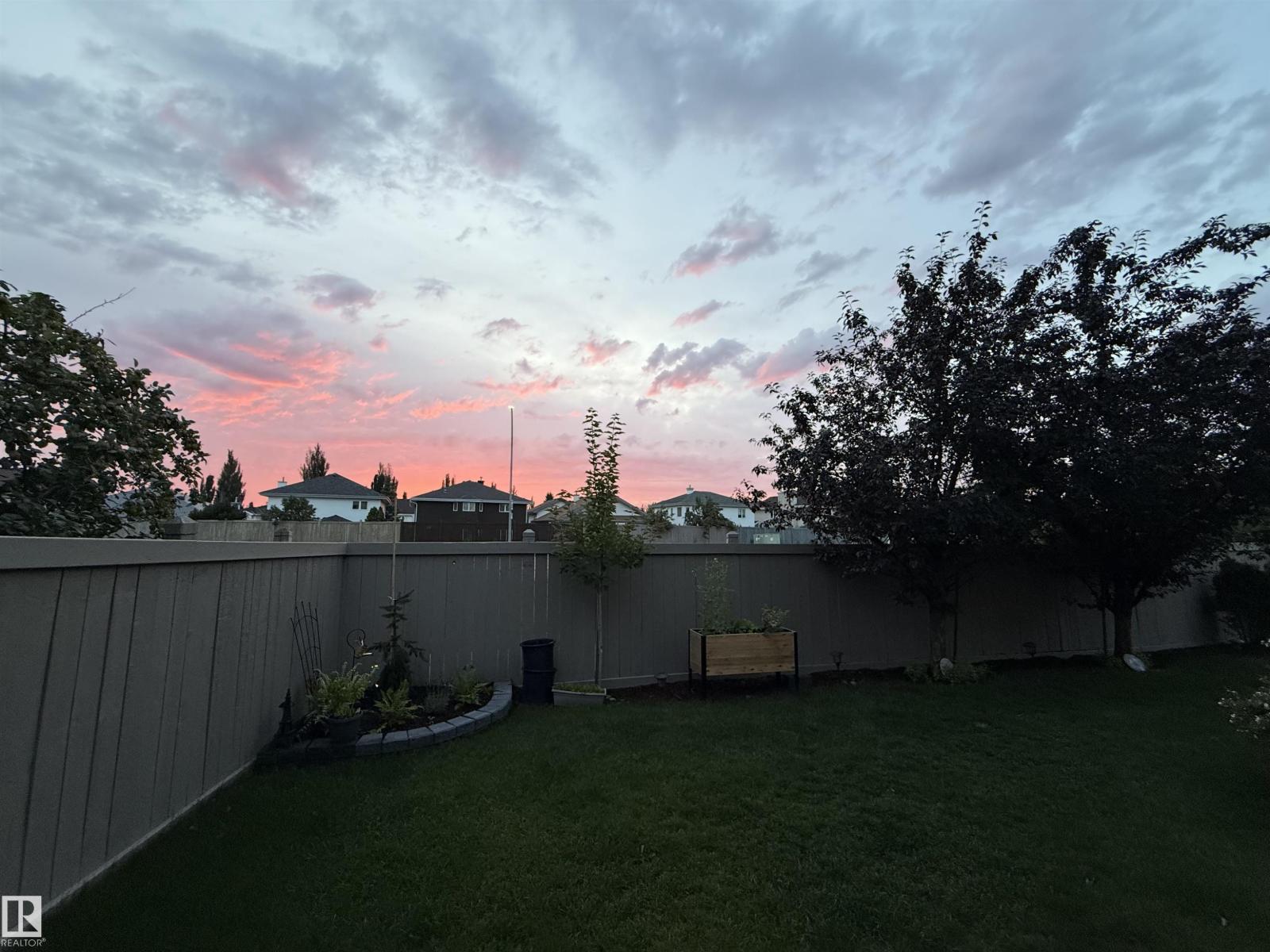 1358 118A ST NW - 63