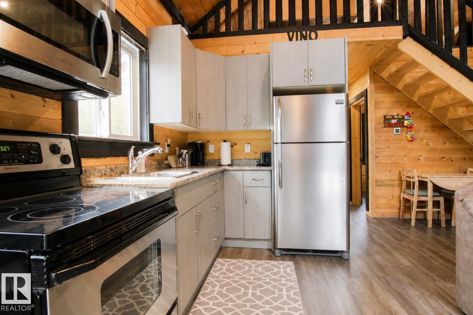 #11 54126 RGE ROAD 52 - 12