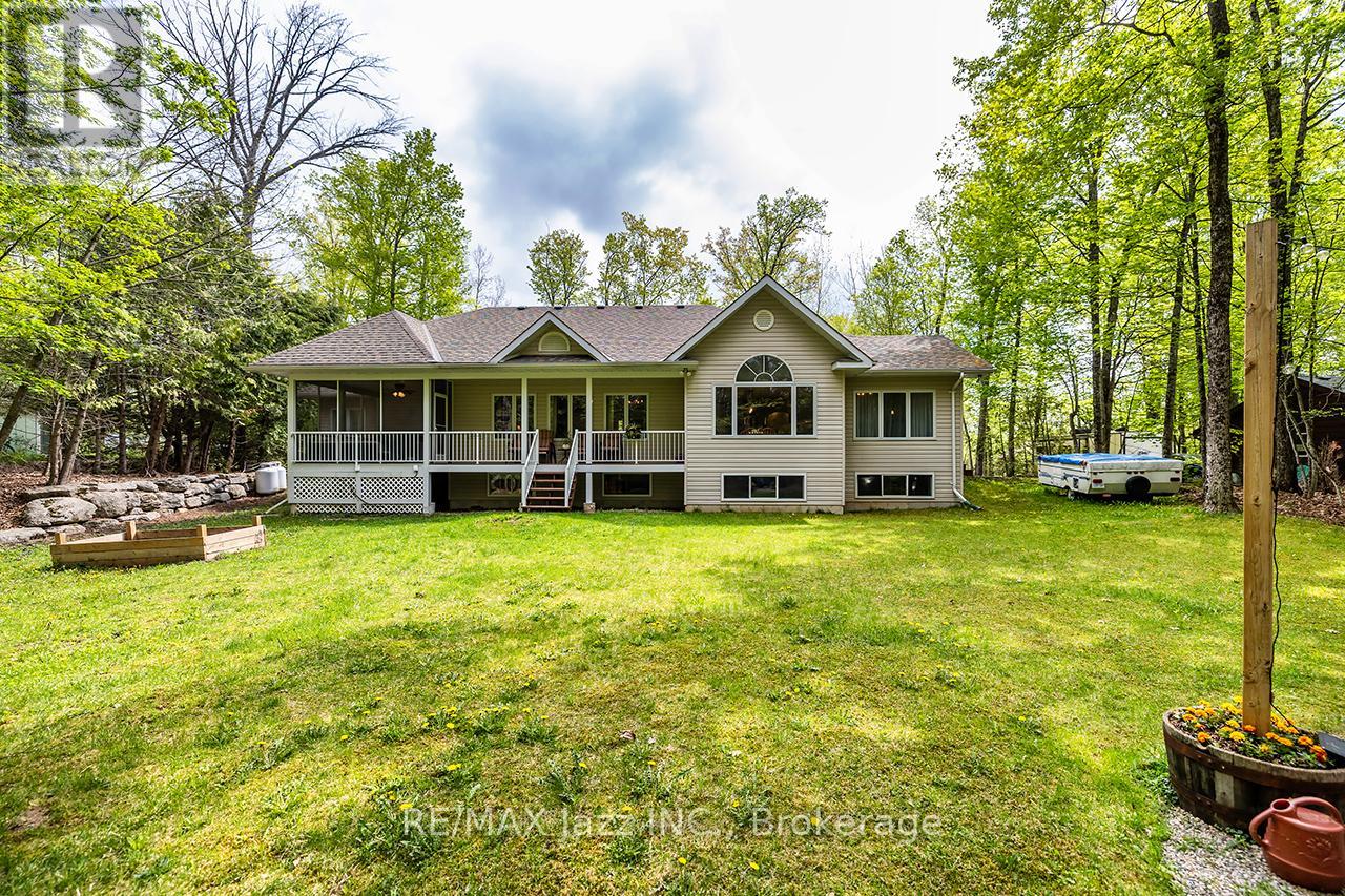 72 SUMCOT DRIVE - 37