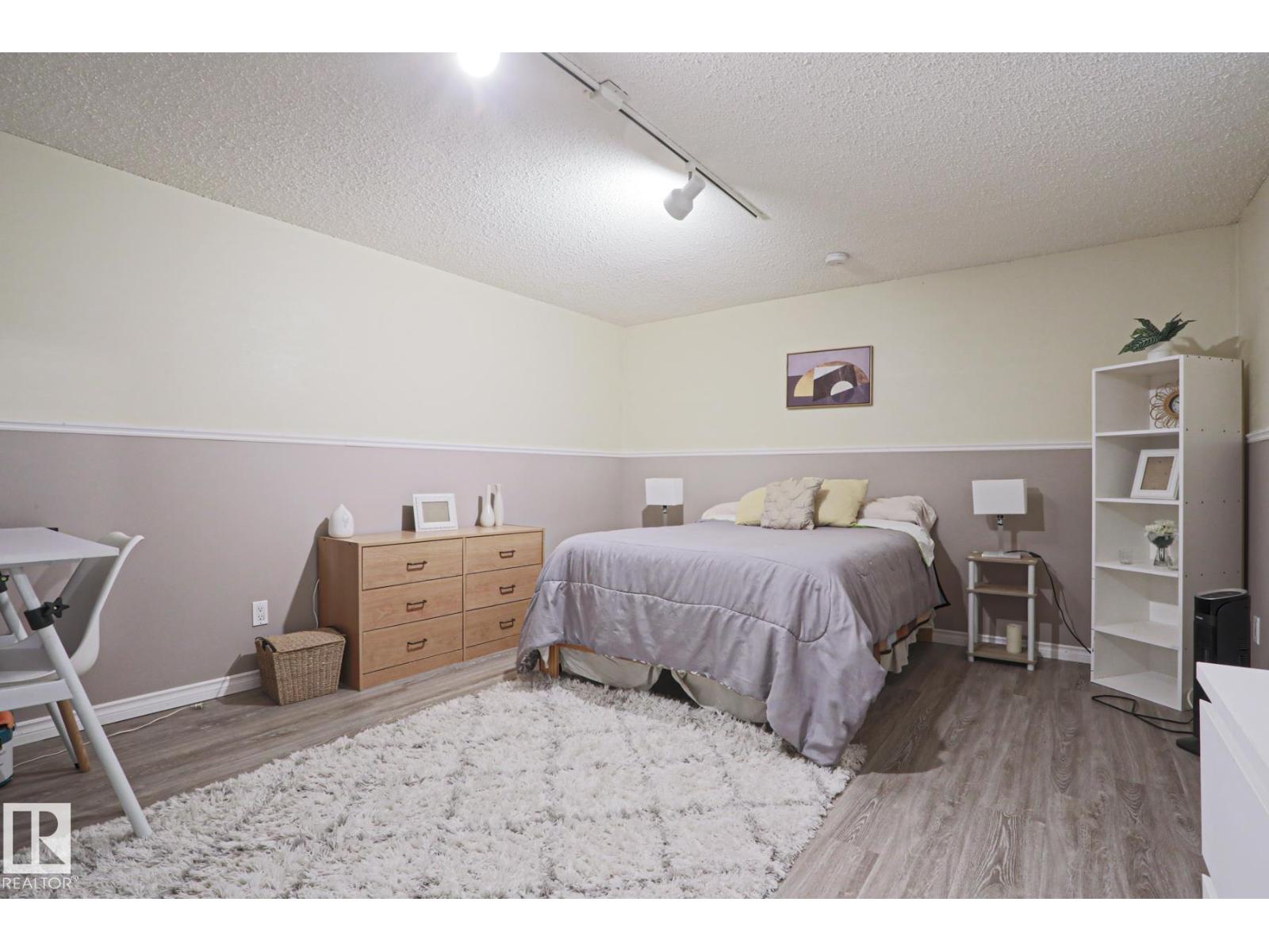 1214 85 ST NW NW - 46