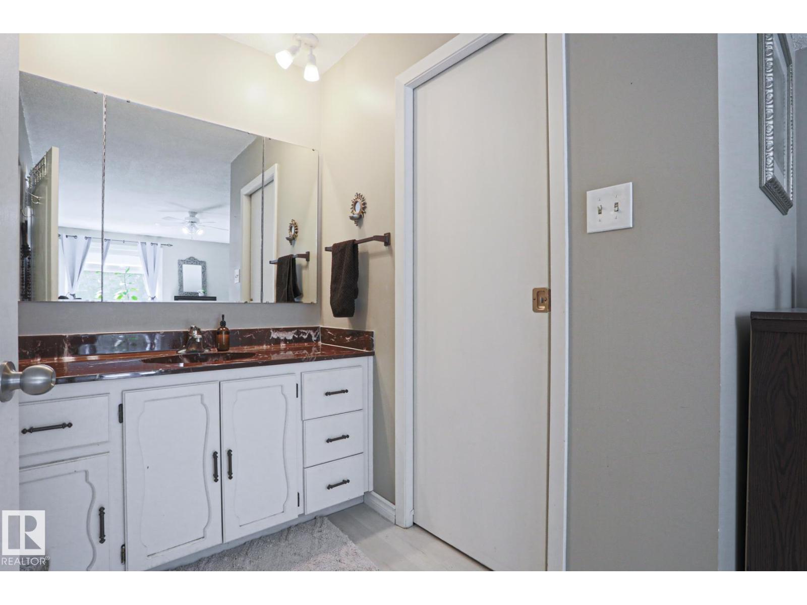 1214 85 ST NW NW - 23