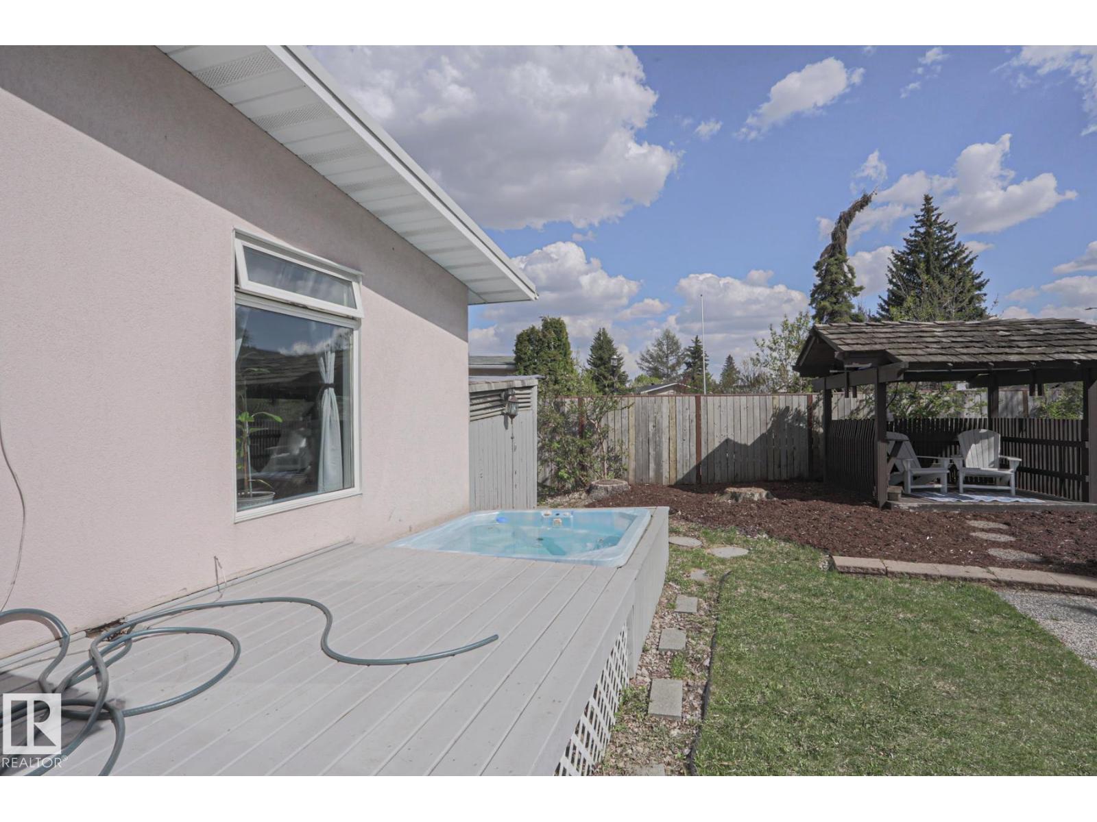 1214 85 ST NW NW - 9