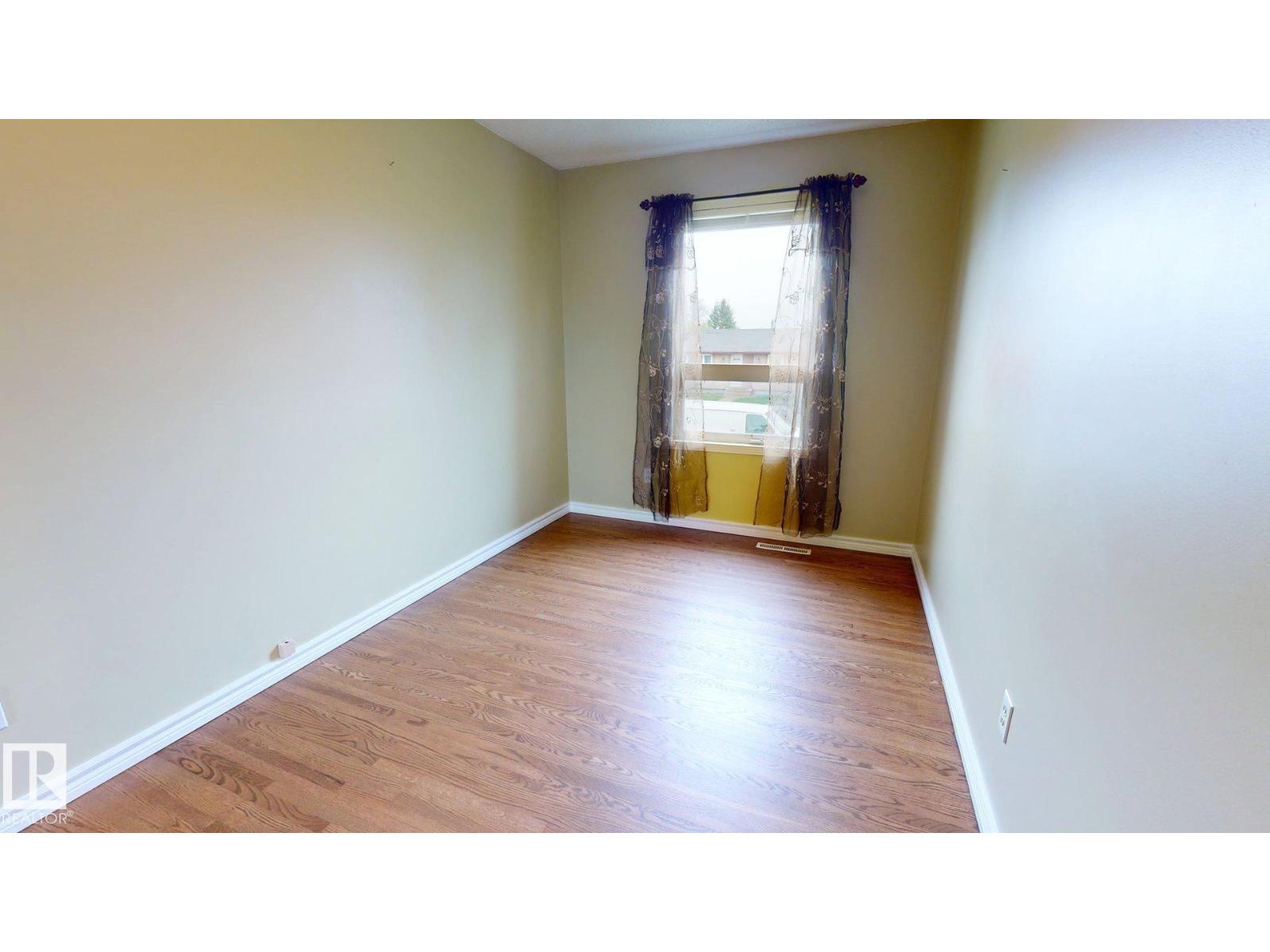 14252 83 ST NW - 10