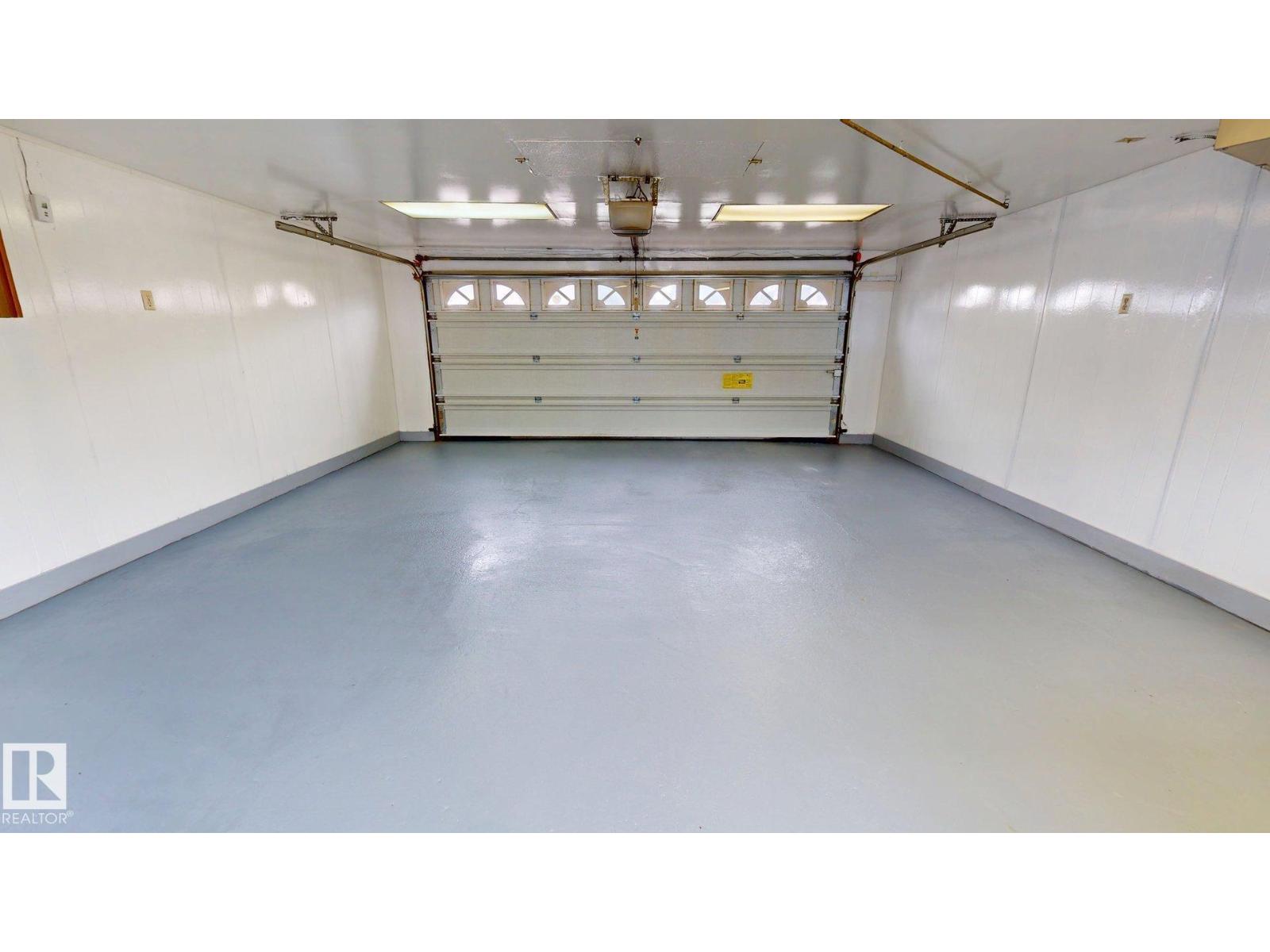 14252 83 ST NW - 23