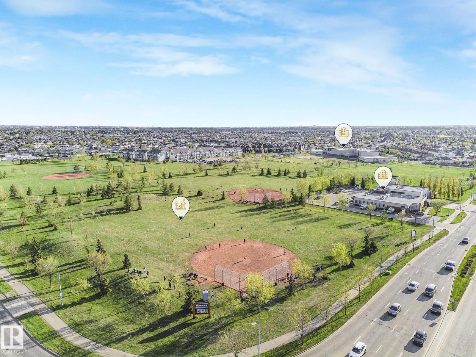 16915 82 ST NW - 31