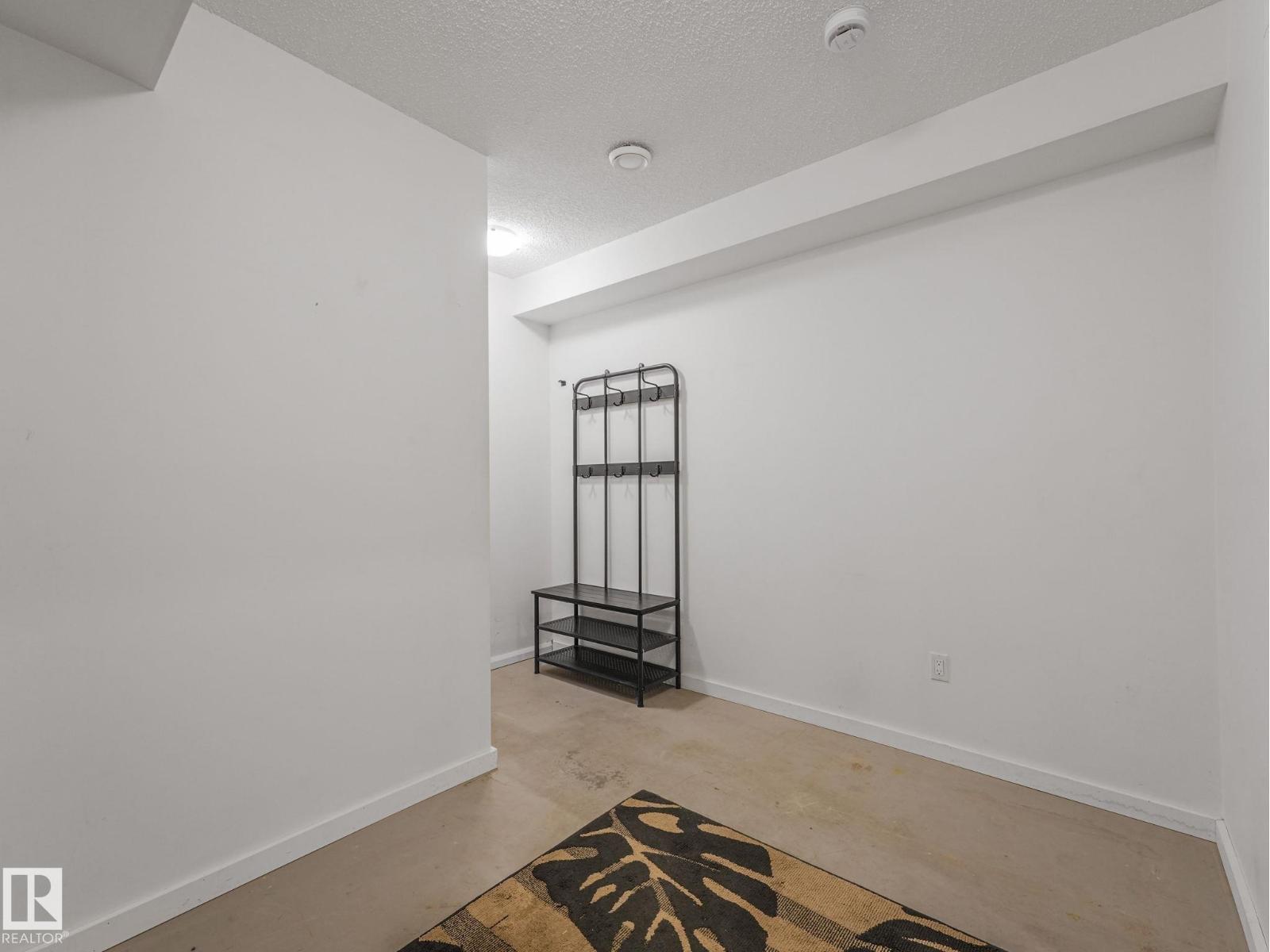 16915 82 ST NW - 27