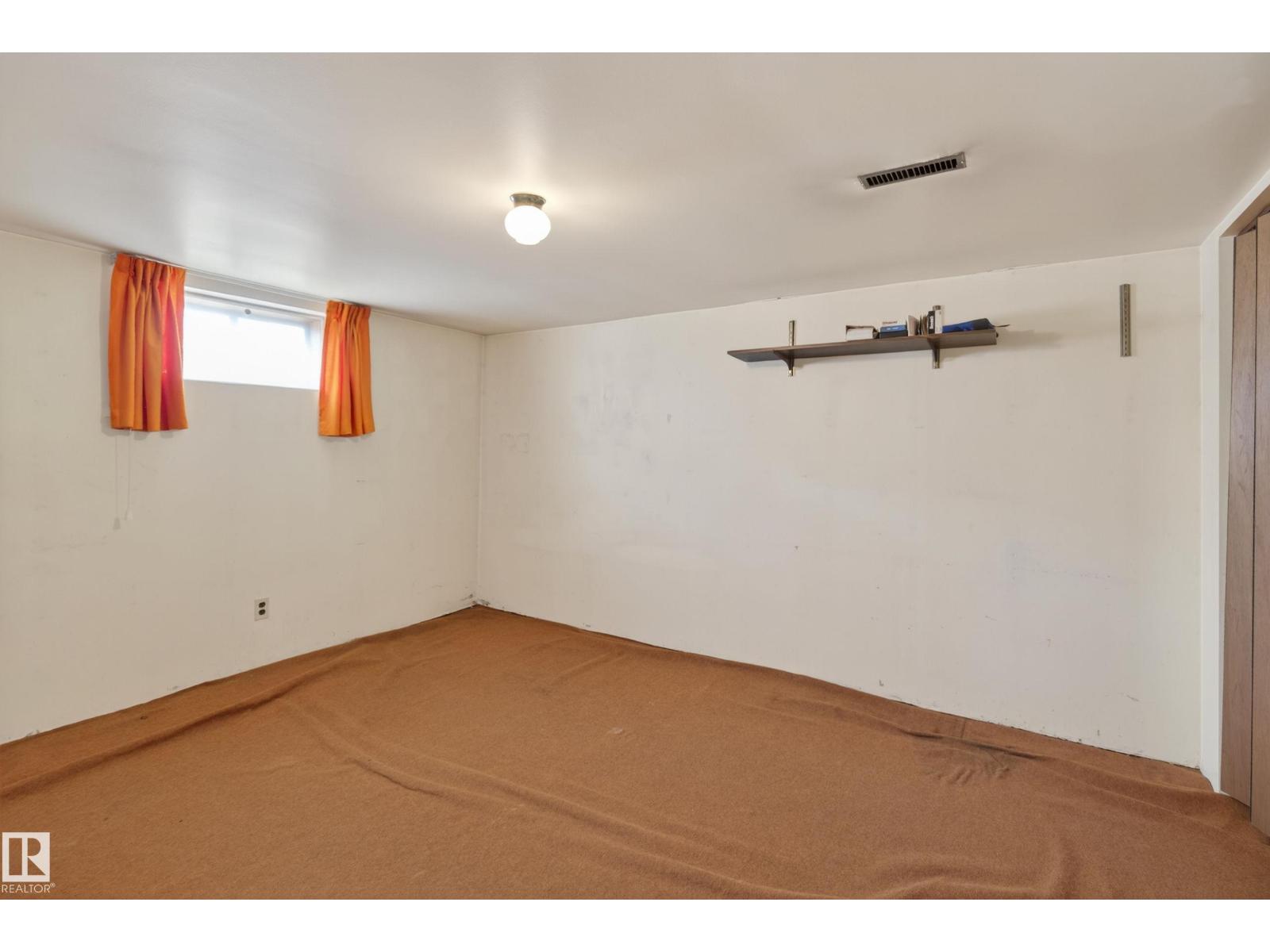 15406 94A AV NW — photo 26