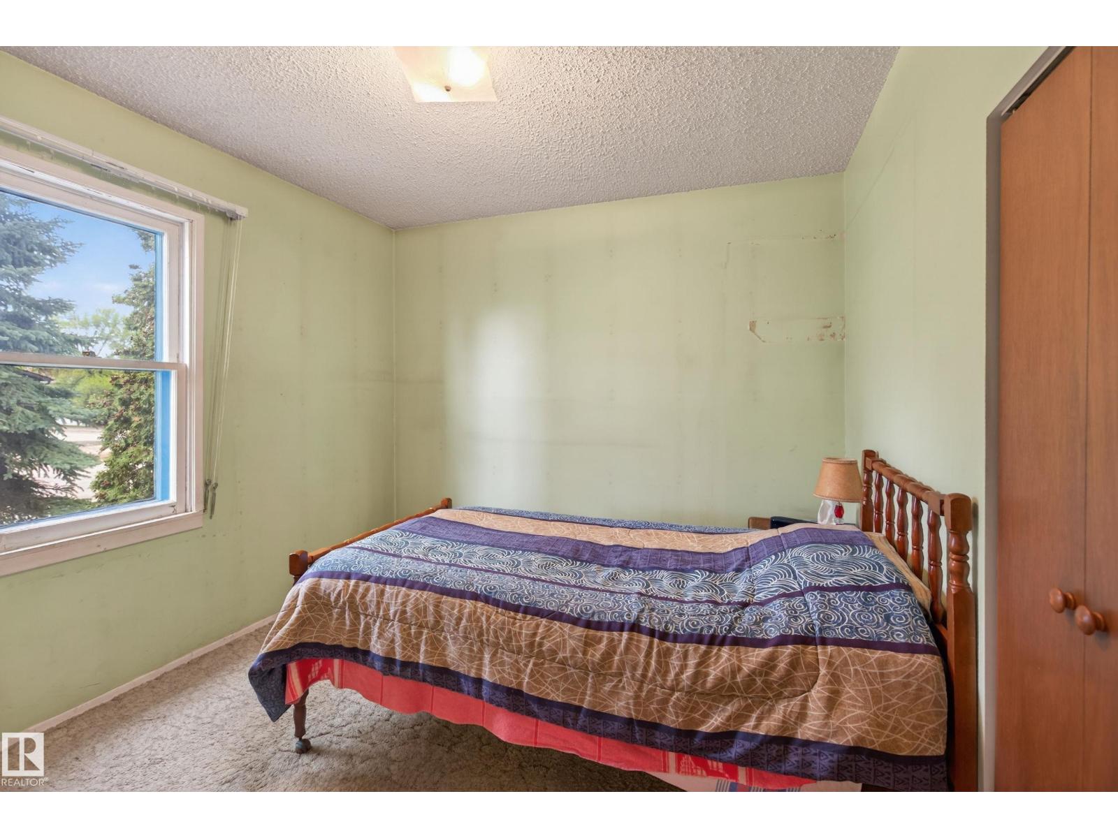 15406 94A AV NW — photo 17
