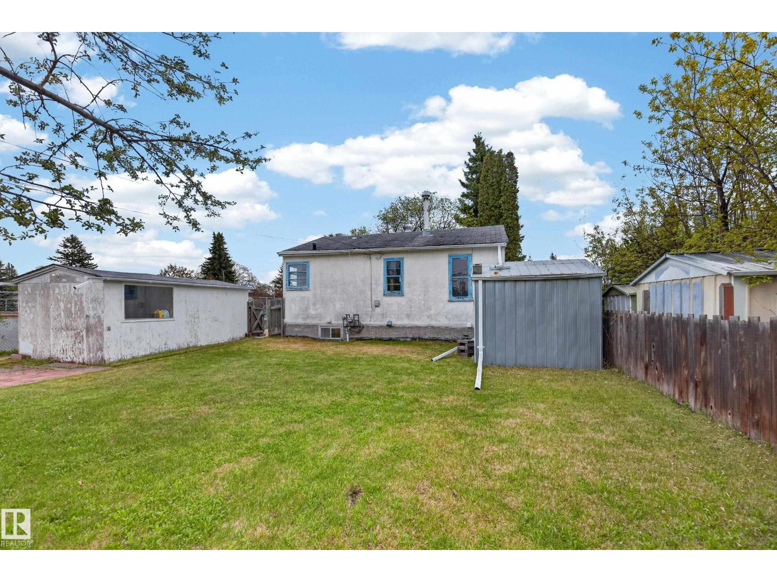 15406 94A AV NW — photo 30